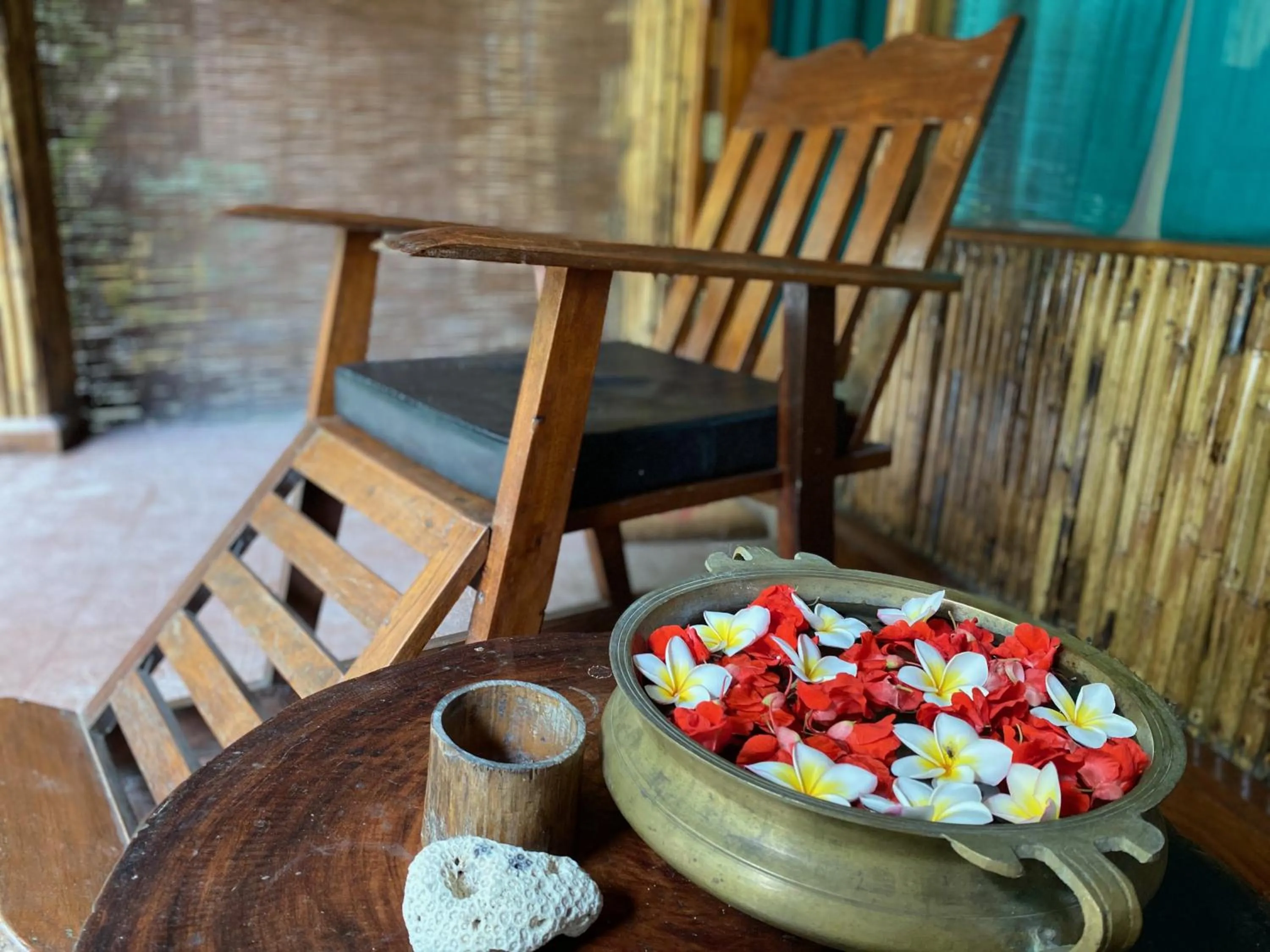 Seating area in Wild Orchid
