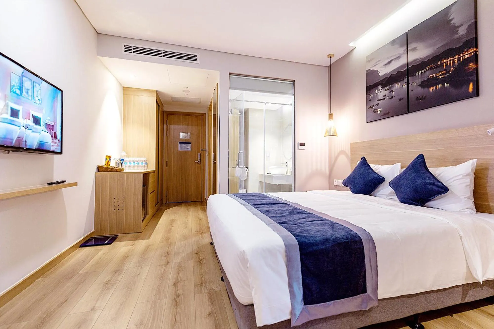 Photo of the whole room, Bed in KOVIE HOTEL