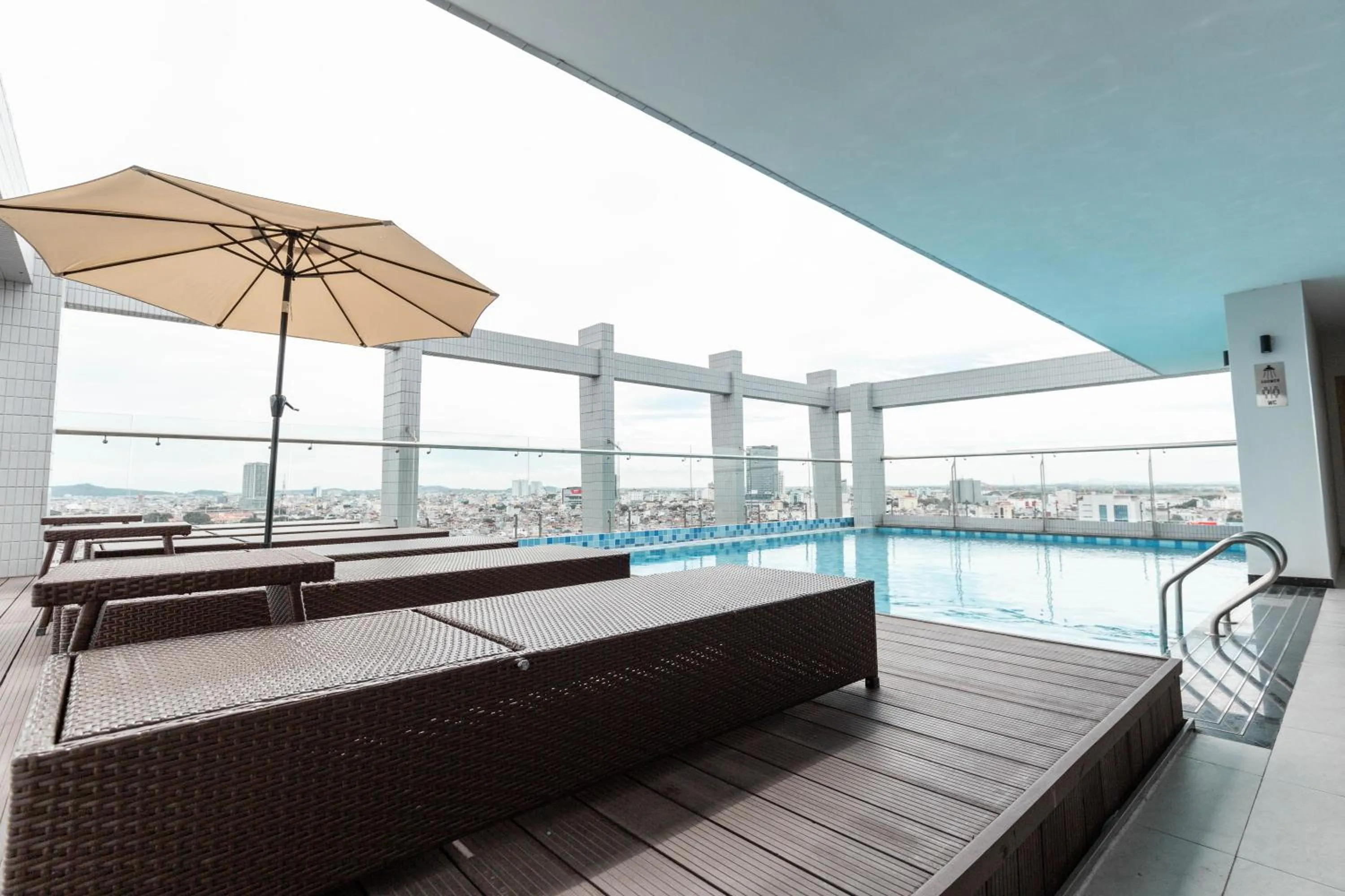 Swimming pool in KOVIE HOTEL