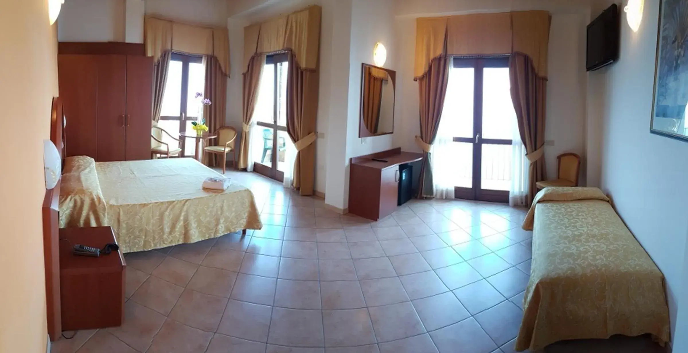 Triple Room with Lake View in All Inclusive Hotel Piccolo Paradiso Triple Room with Lake View in All Inclusive Hotel Piccolo Paradiso