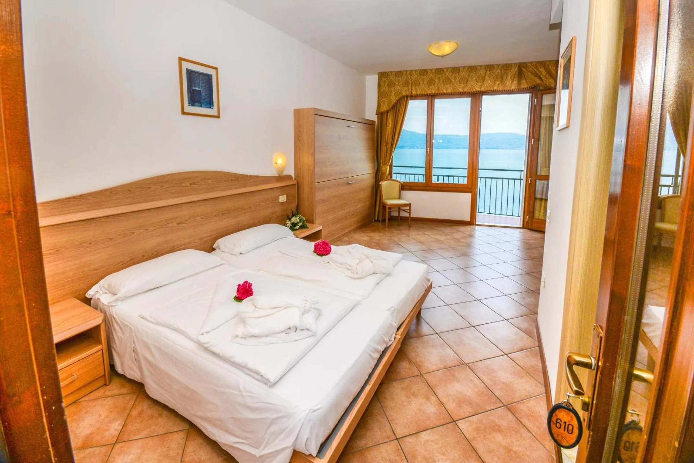 Double Room with Lake View in All Inclusive Hotel Piccolo Paradiso
