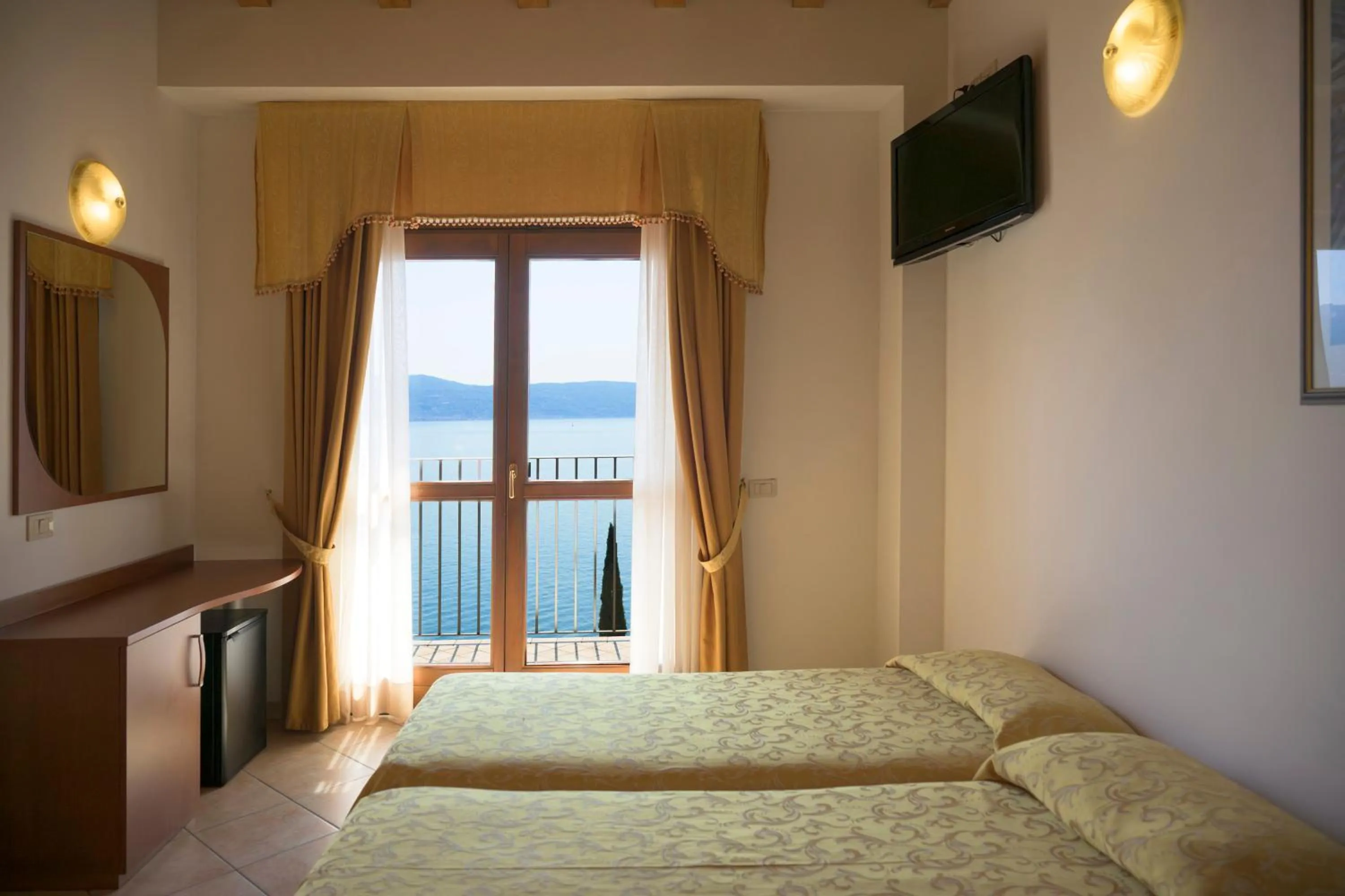 Bedroom, Bed in All Inclusive Hotel Piccolo Paradiso