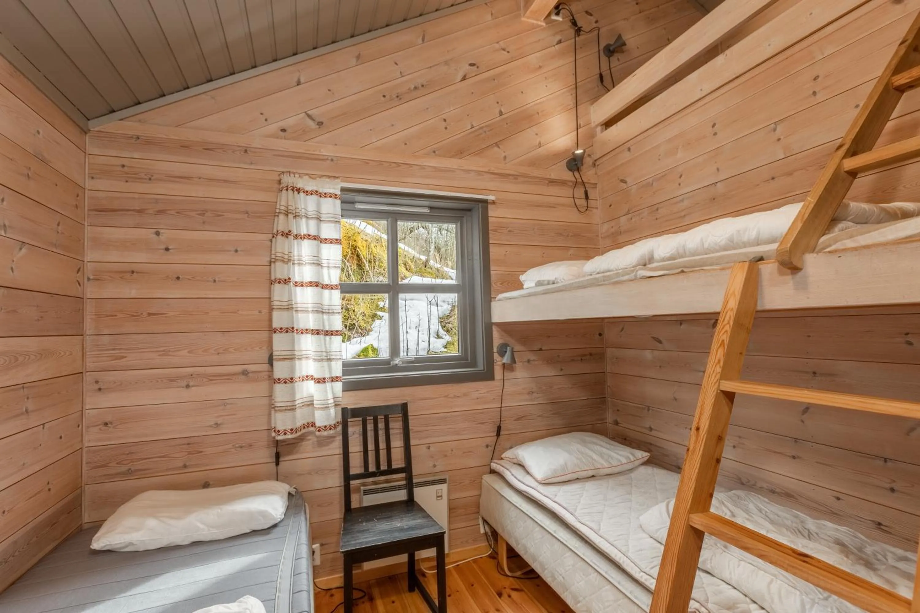 Bedroom, Bed in Gaupnetunet Hotell og Hytter