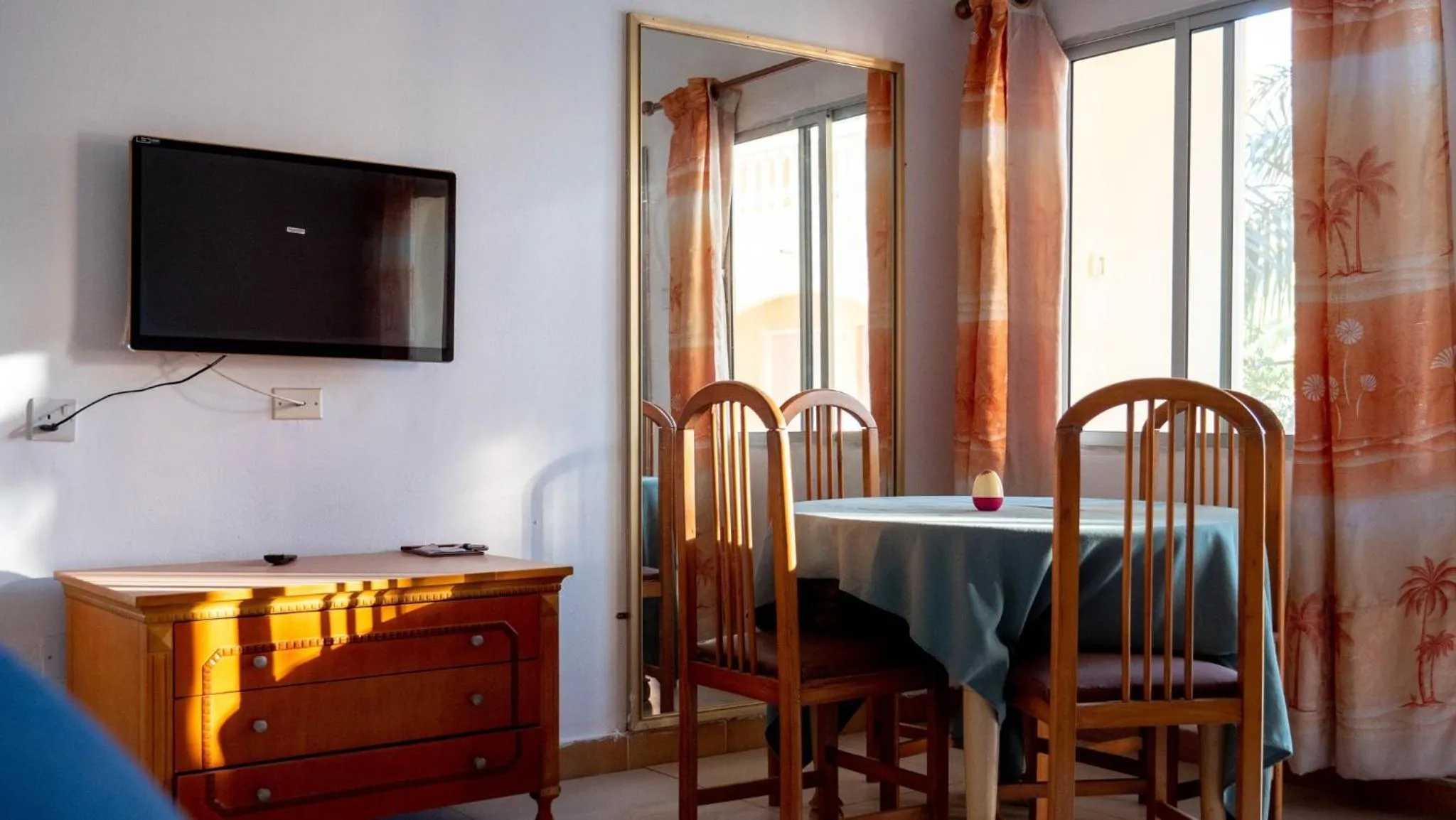 TV and multimedia in Cape Point Hotel