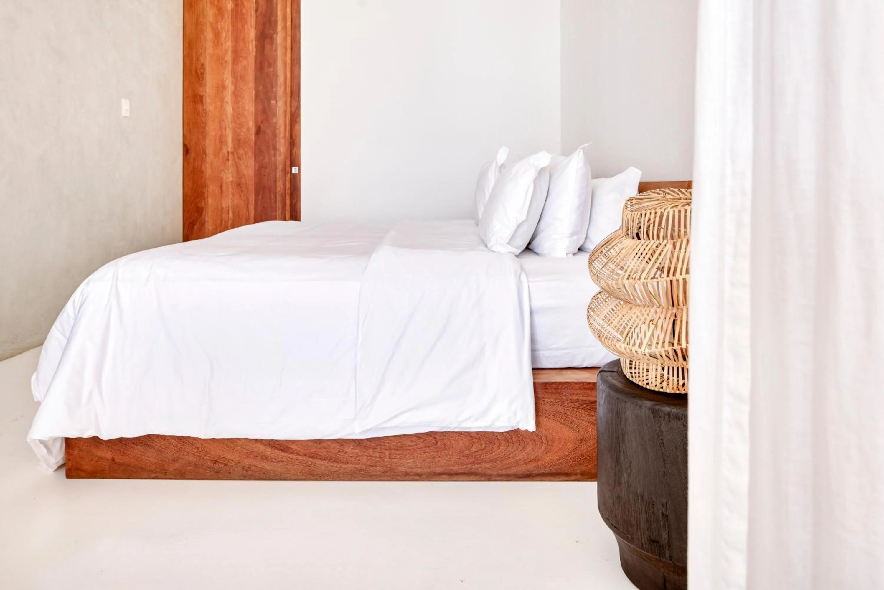 Photo of the whole room, Bed in KA BRU 1100 Boutique Hotel