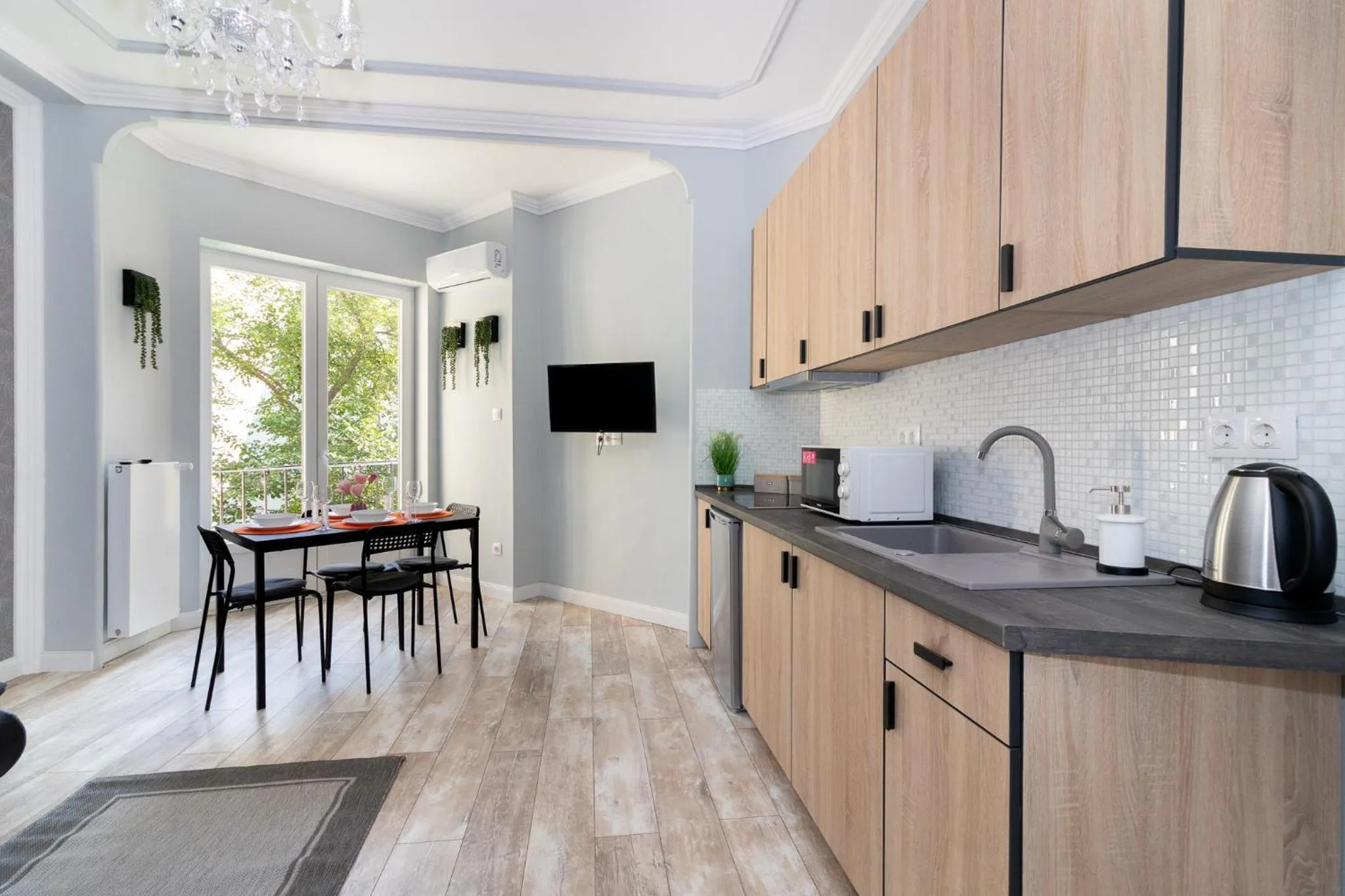 Buda Castle Serpentine Apartments