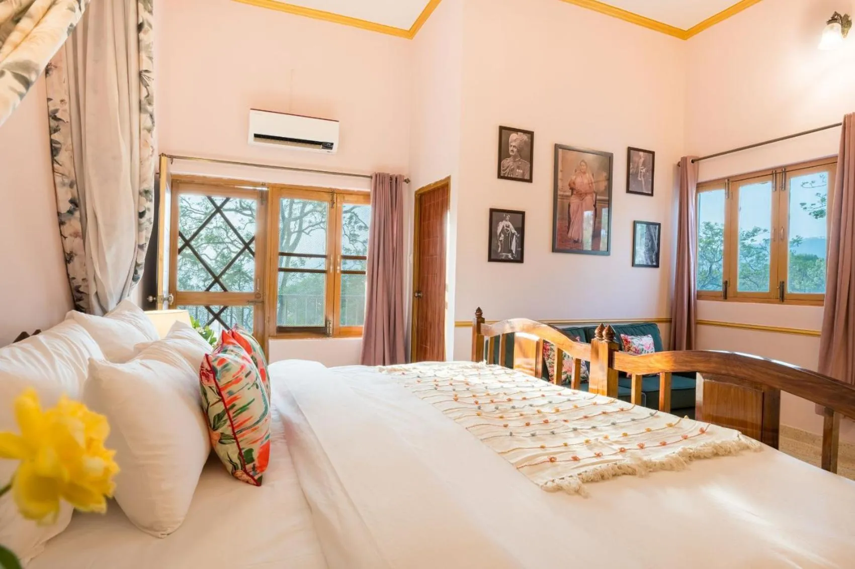Bed in Seclude Nahan, Bantony Cottage