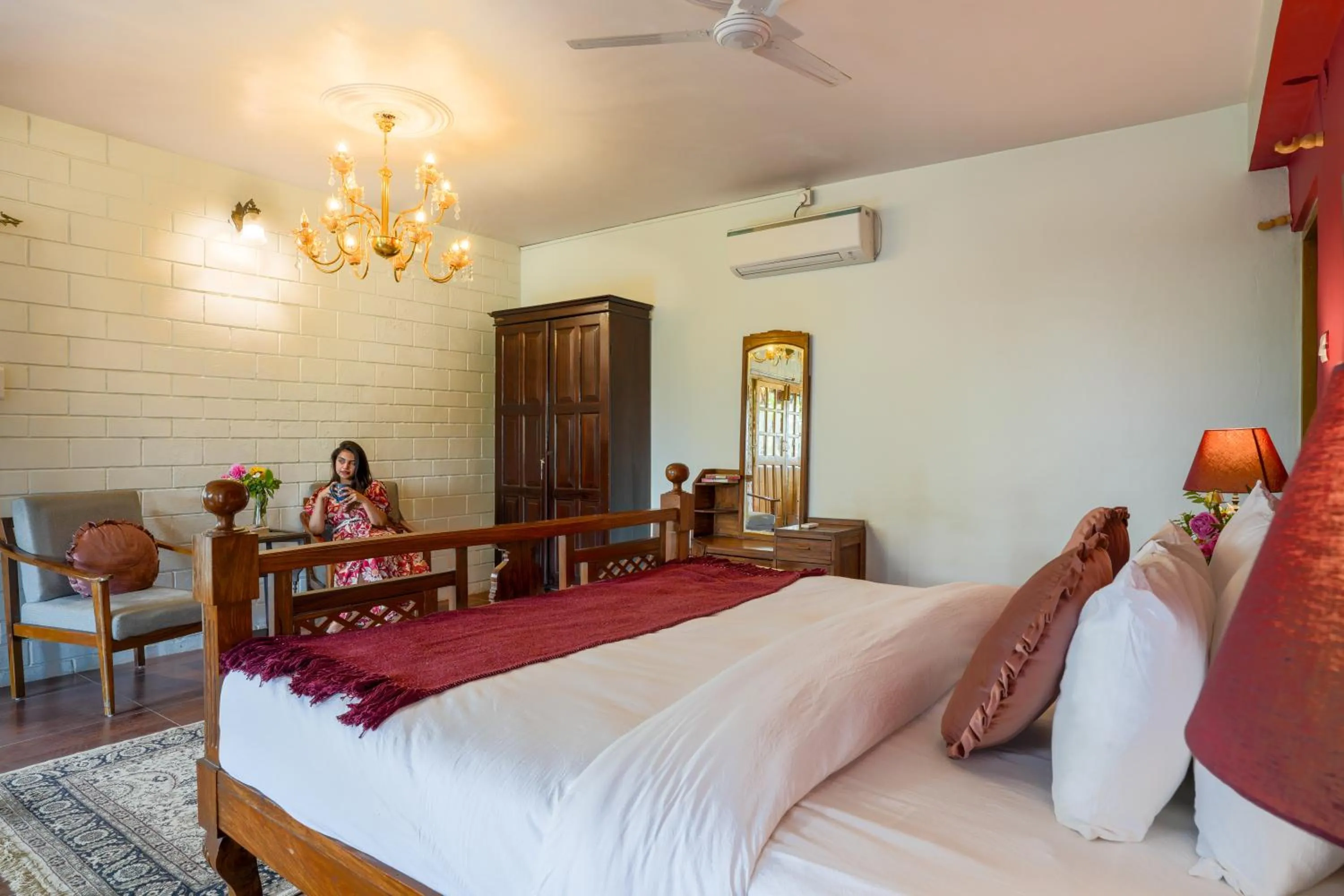 Photo of the whole room, Bed in Seclude Nahan, Bantony Cottage