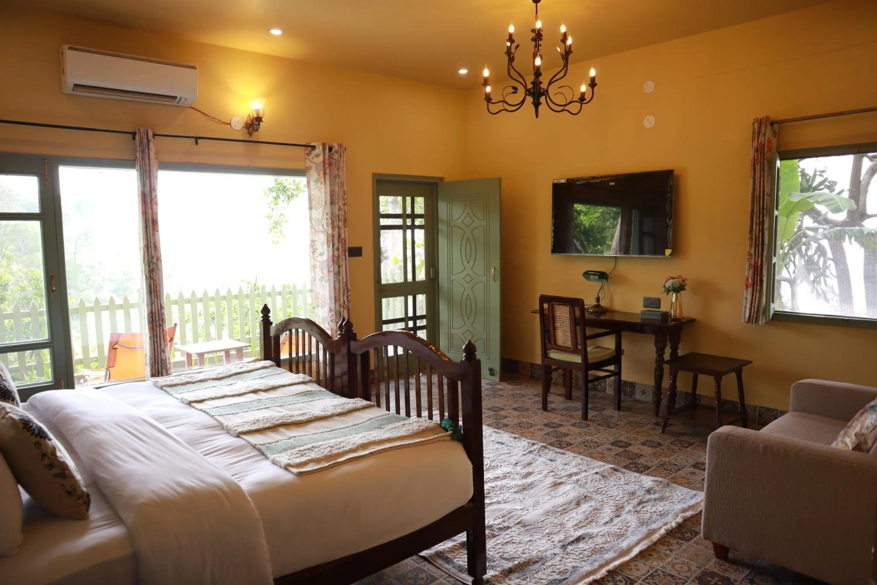 Bed in Seclude Nahan, Bantony Cottage