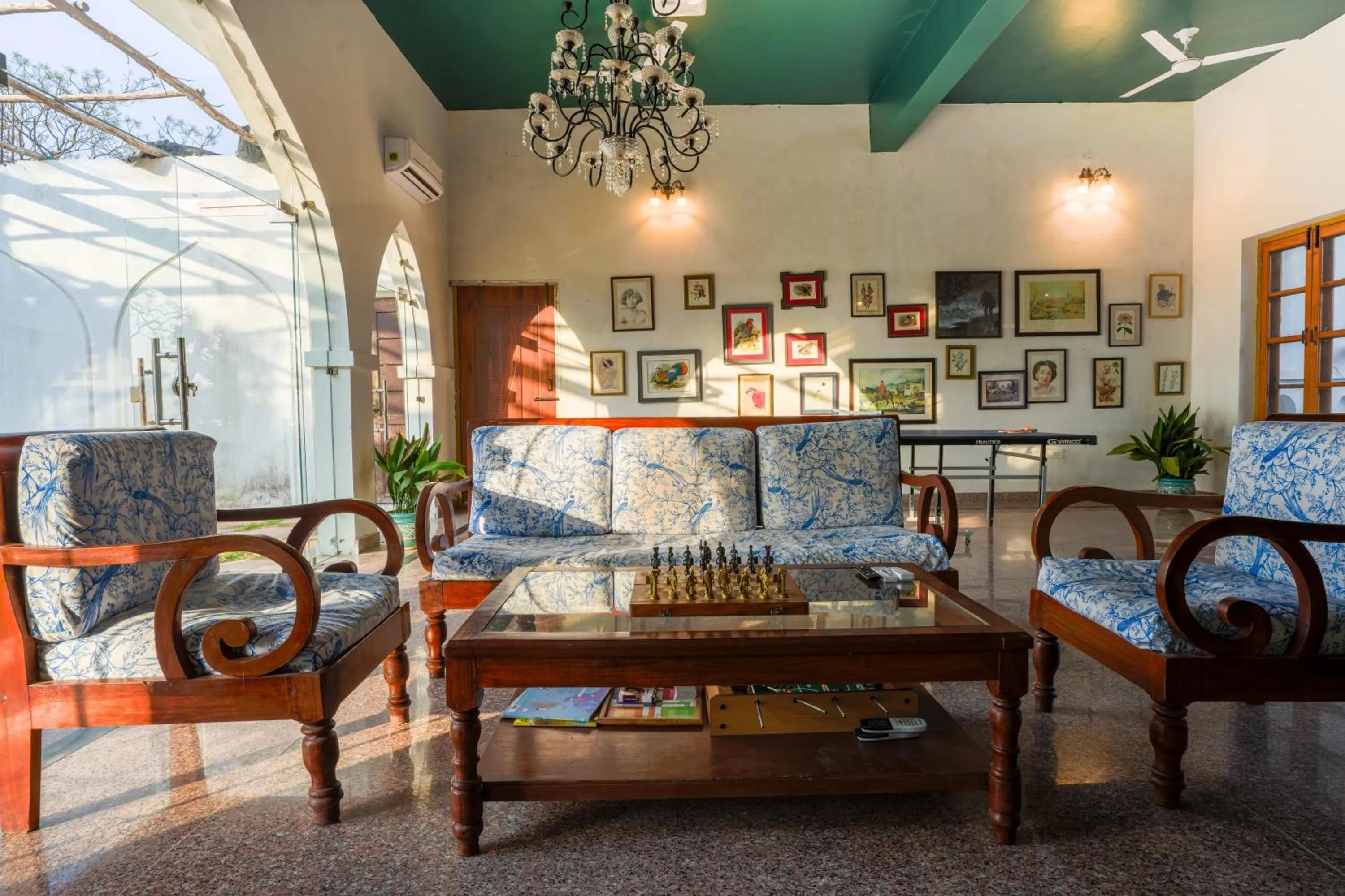 Living room in Seclude Nahan, Bantony Cottage