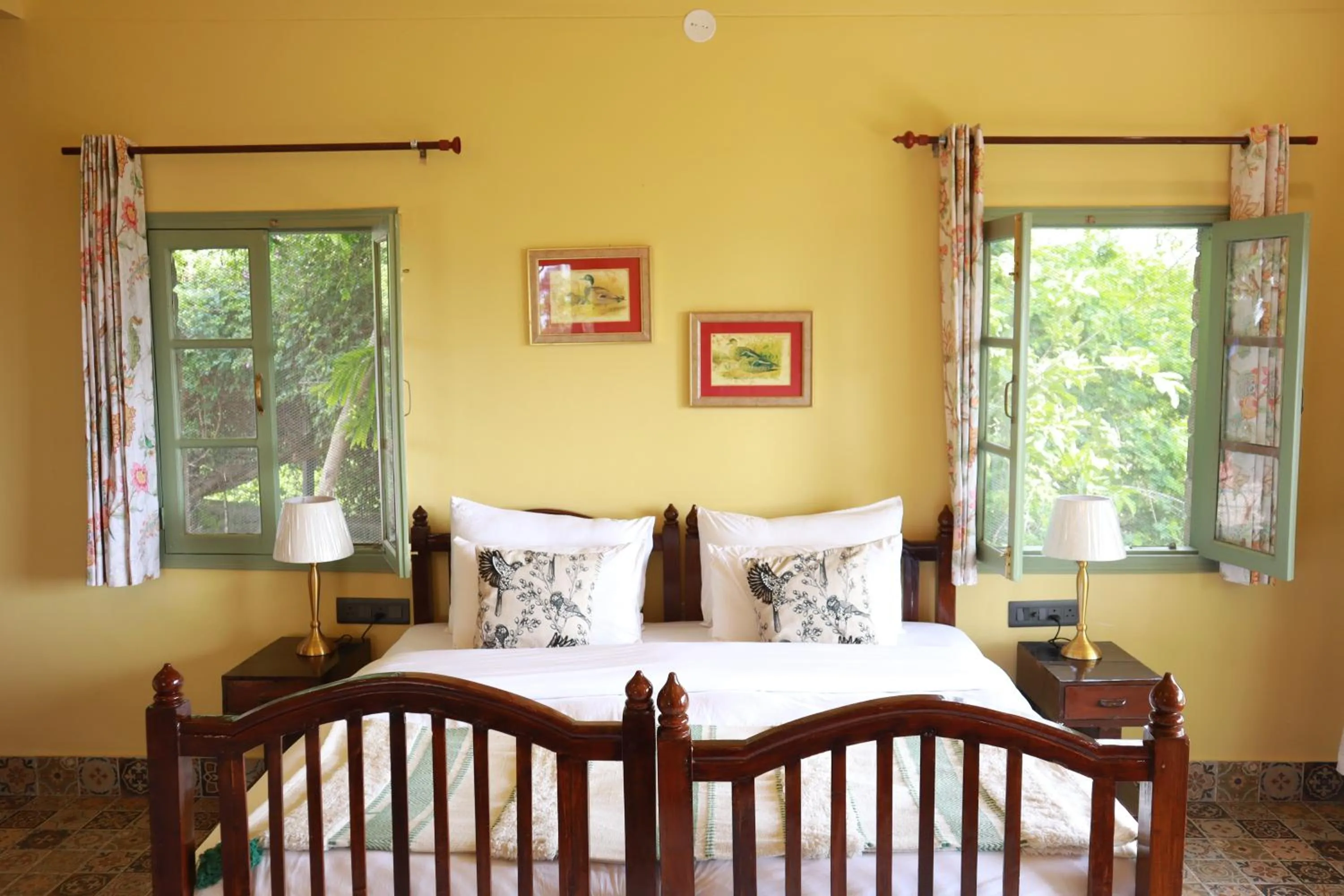 Bed in Seclude Nahan, Bantony Cottage