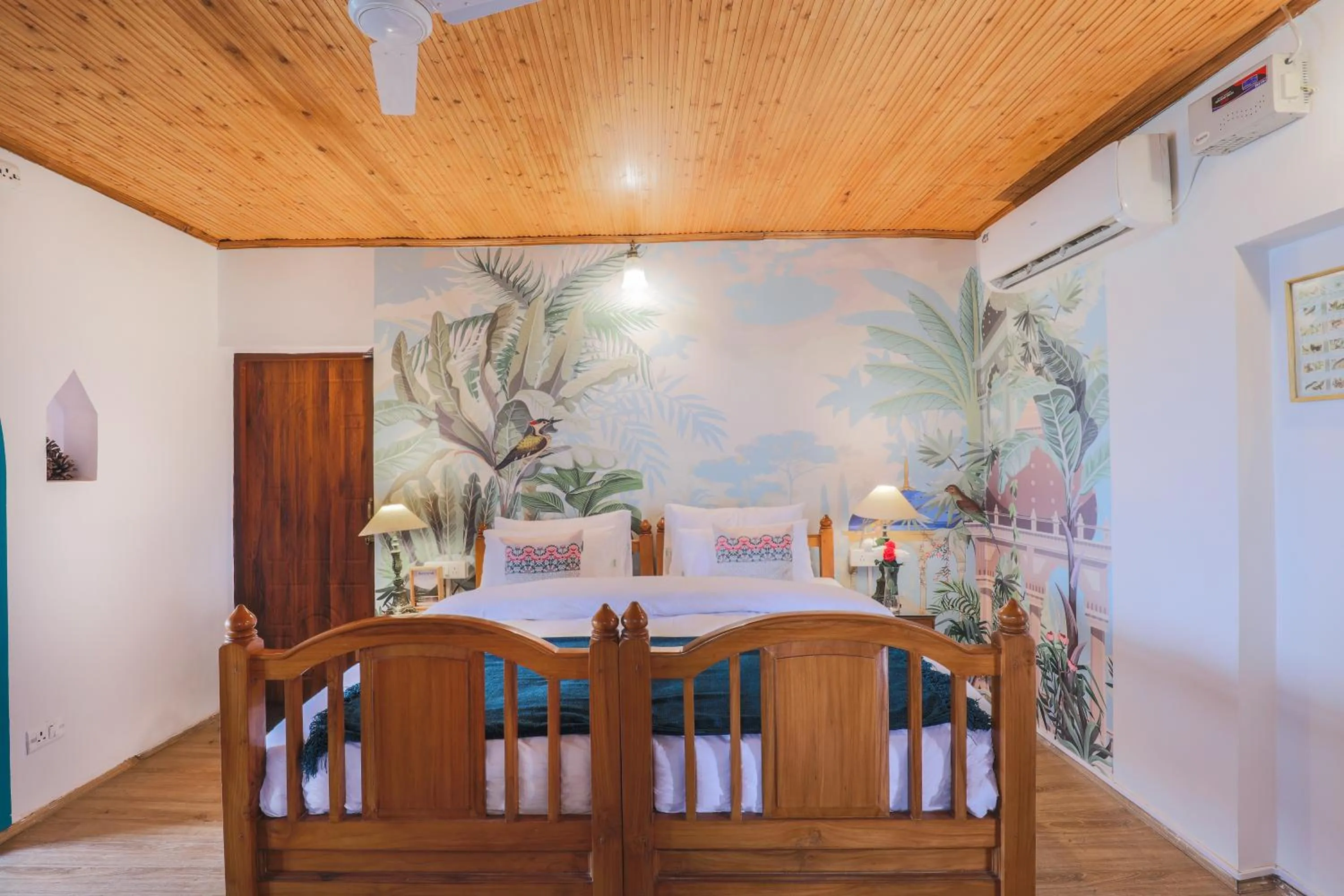 Bedroom in Seclude Nahan, Bantony Cottage