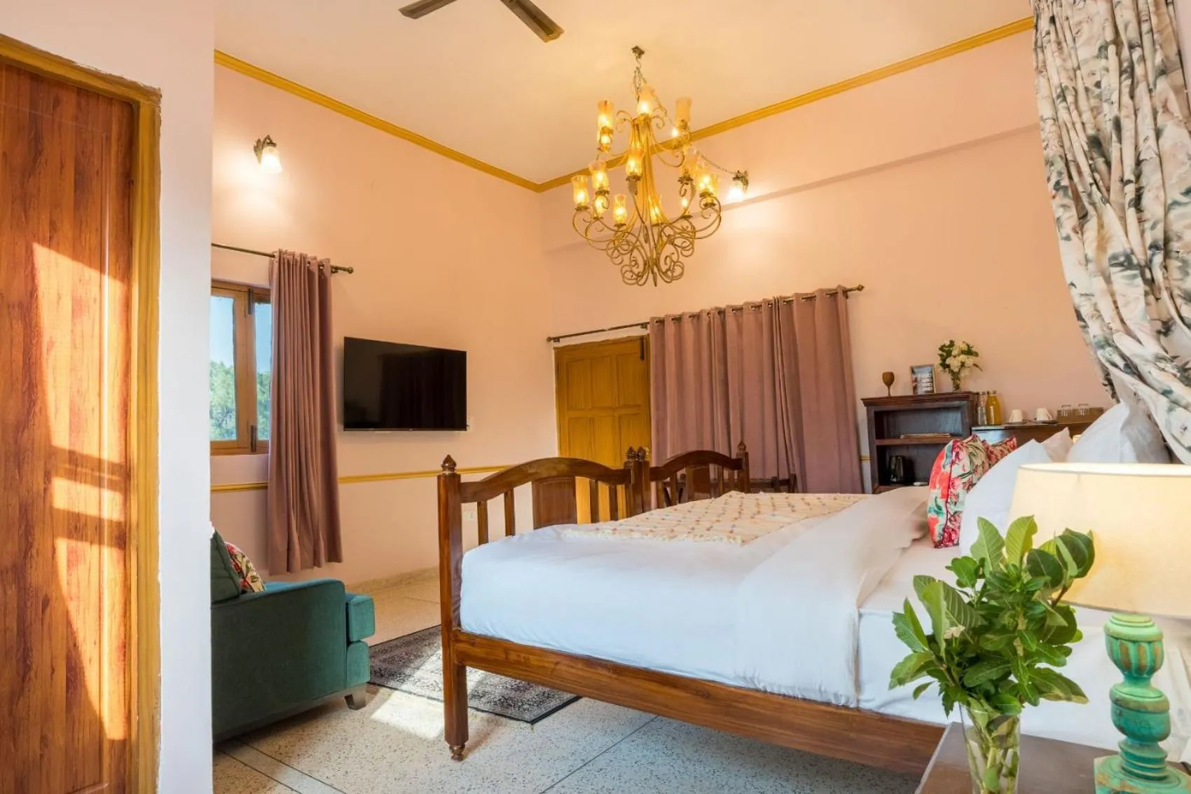 Bed in Seclude Nahan, Bantony Cottage