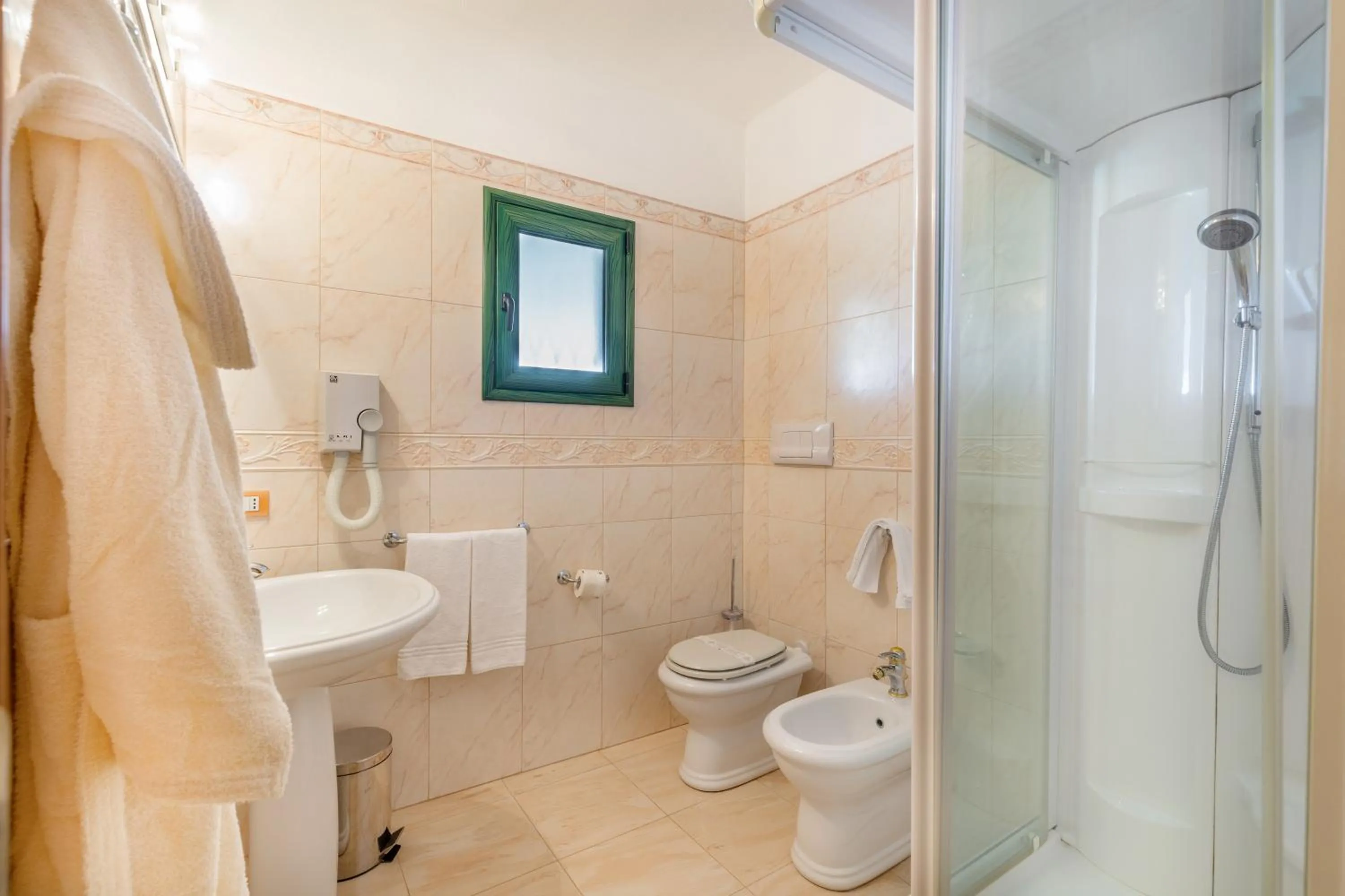 Bathroom in Hotel Baia Marina