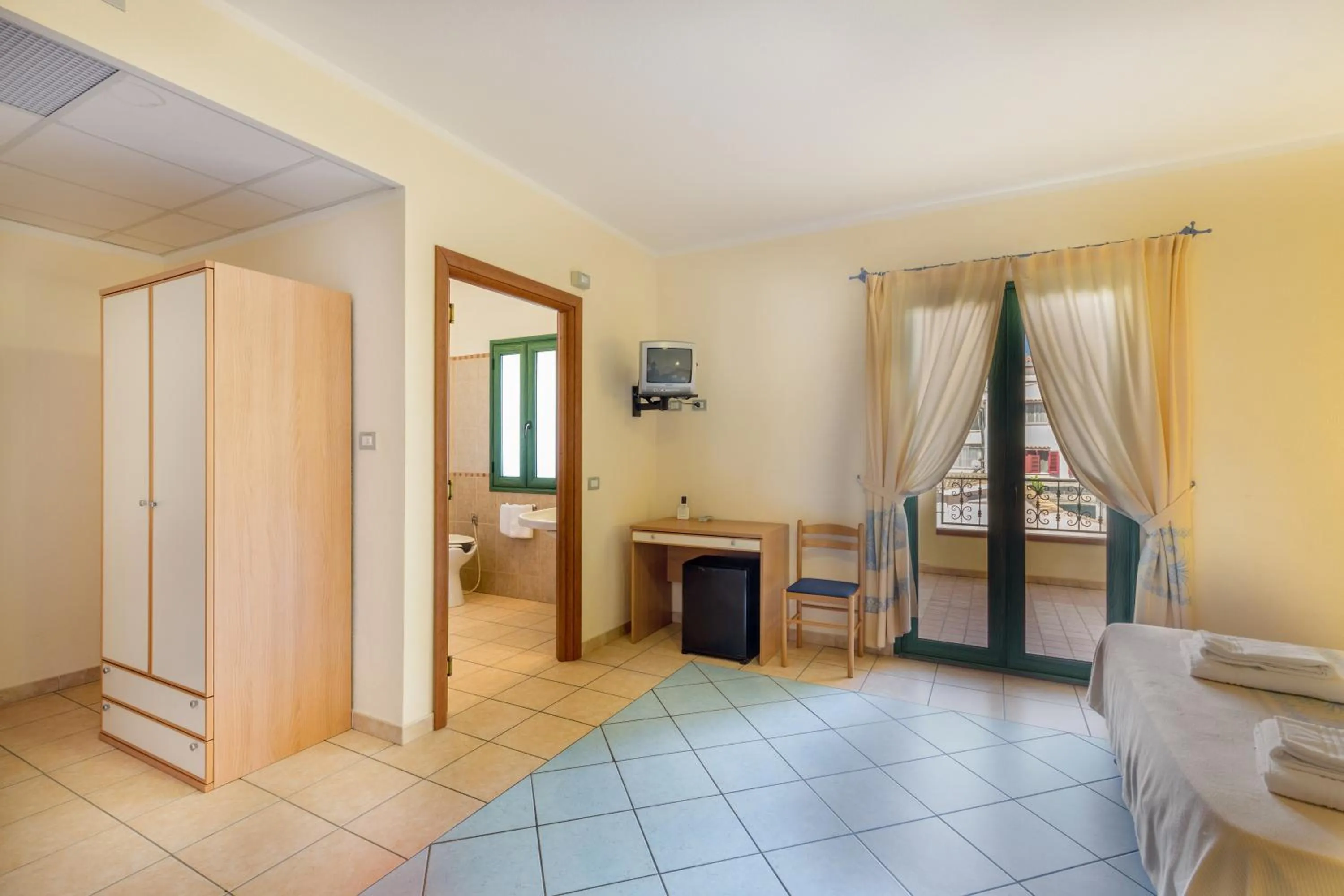 Photo of the whole room, Bed in Hotel Baia Marina