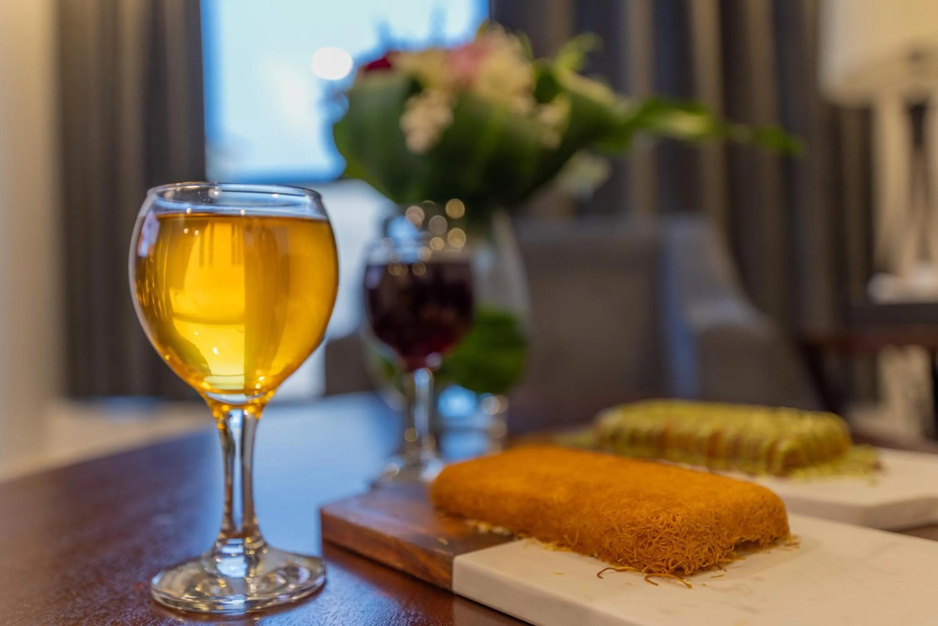 Drinks in Laten Suites Al Salim Plaza