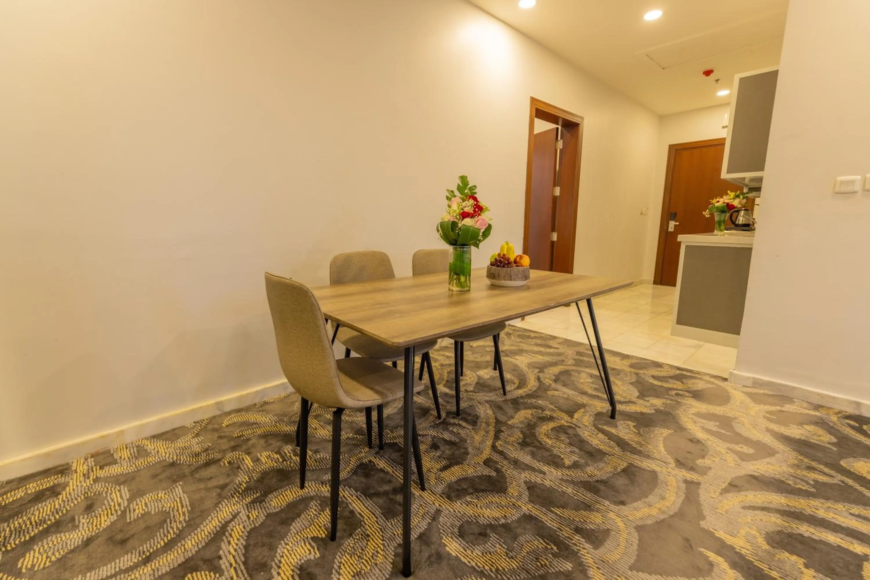 Food in Laten Suites Al Salim Plaza