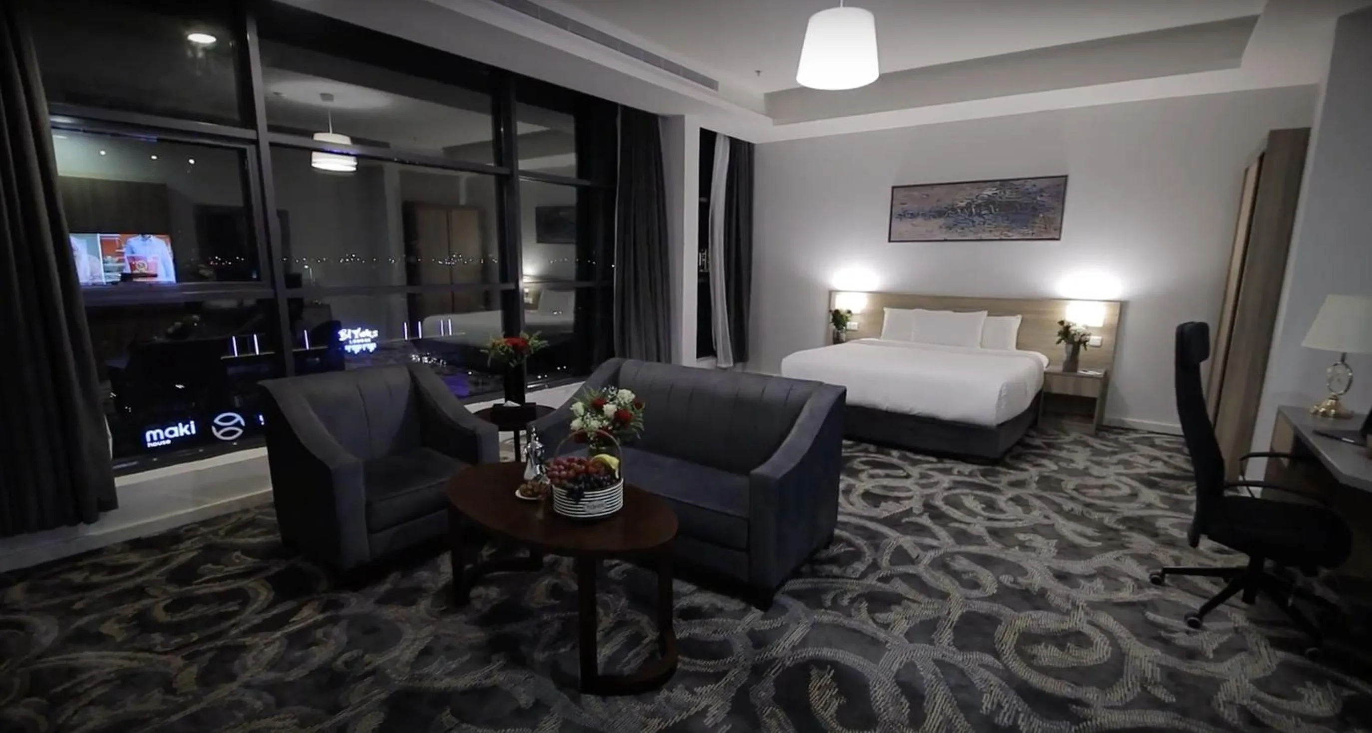 Bed in Laten Suites Al Salim Plaza