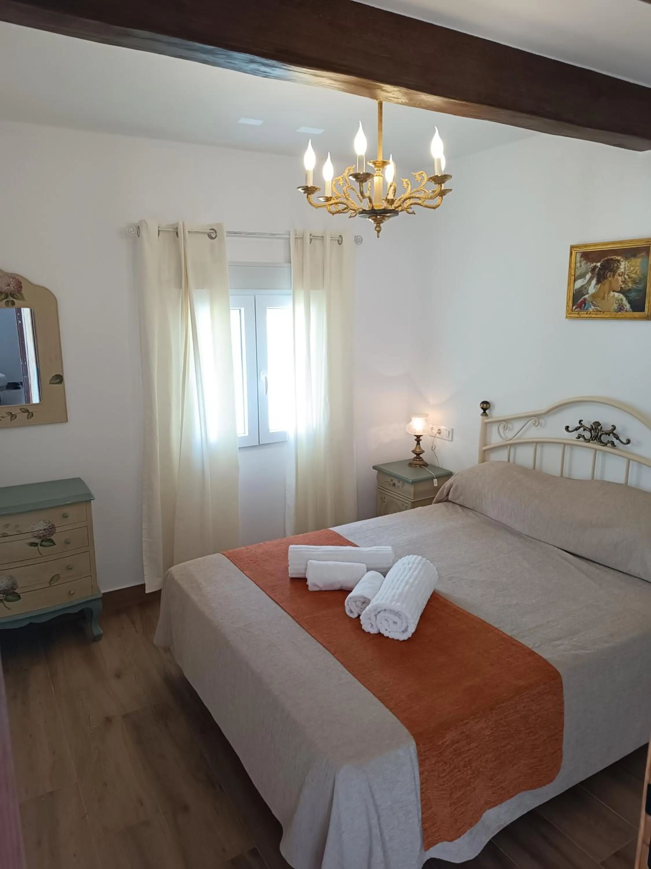 Bedroom, Bed in El Palacete de Cuevas