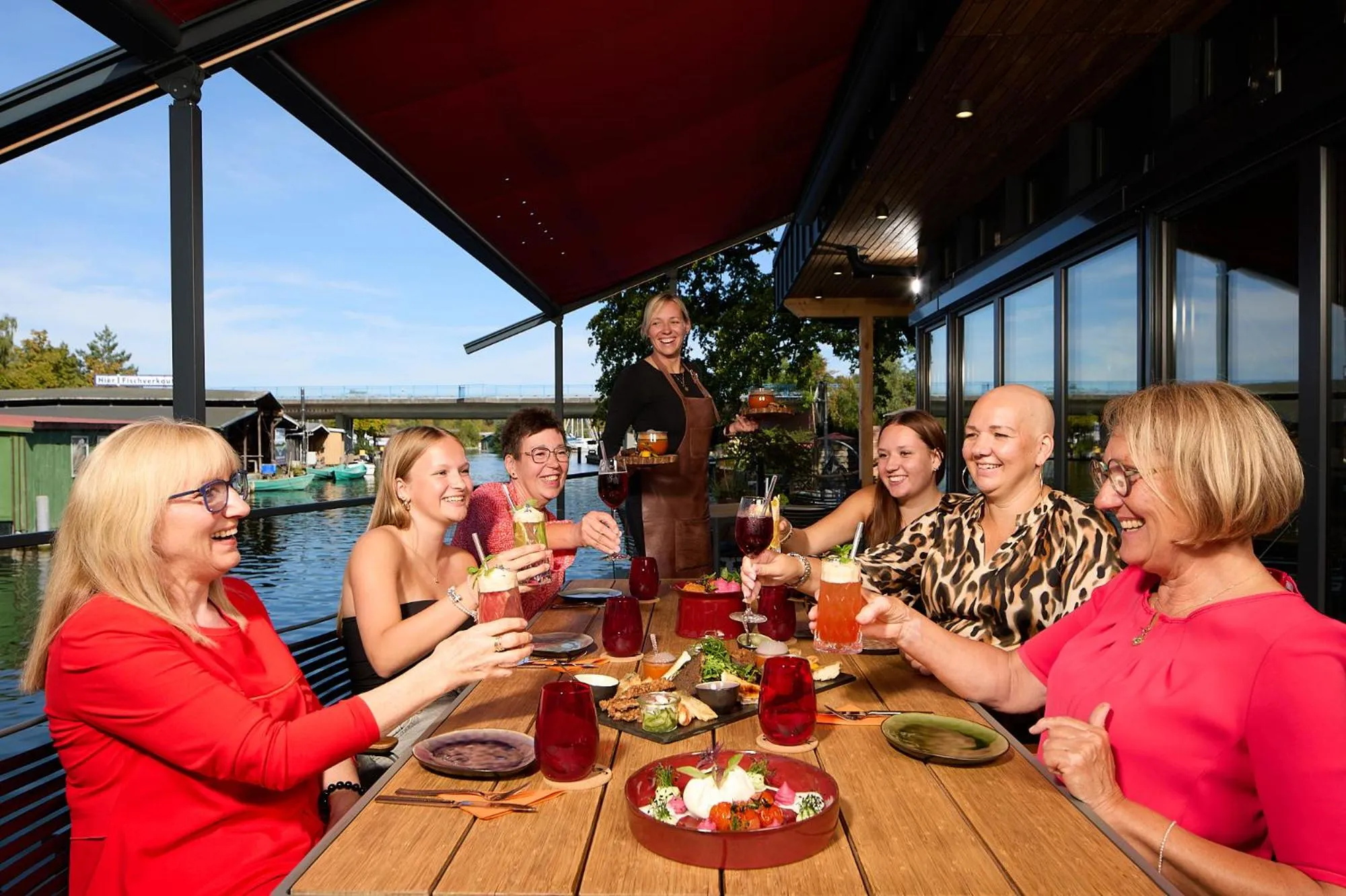 Restaurant/places to eat in Hotel & Restaurant Fackelgarten Plau am See