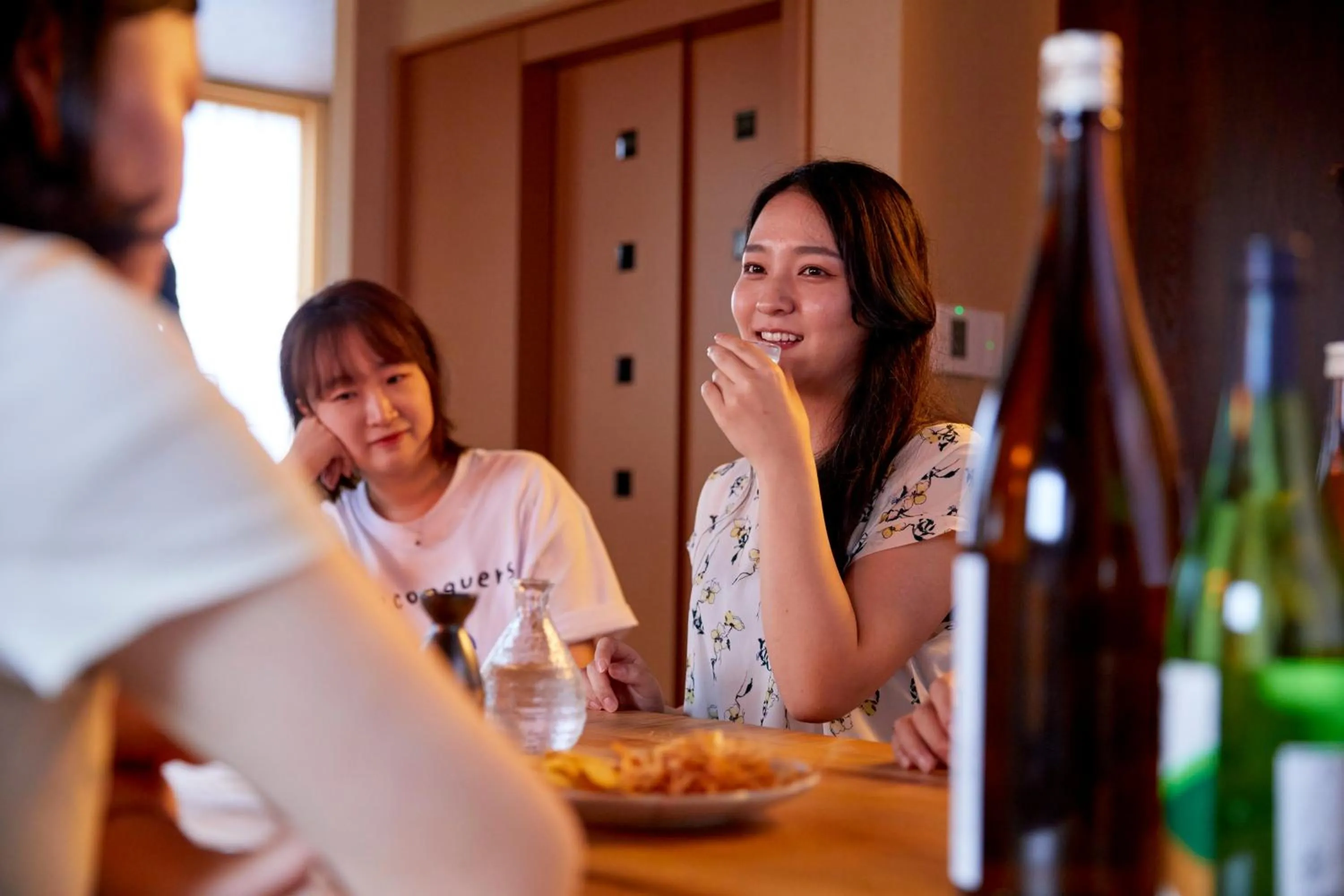 Living room in 古今 天下茶屋 with a private parking lot and a half open-air bath and direct to KIX