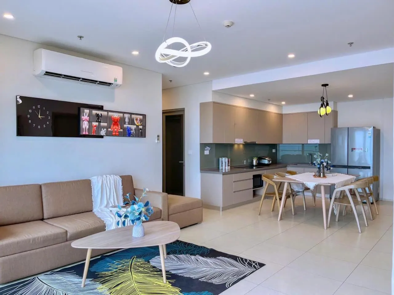 Dining area in Ken's House -The Sóng Condotel Vũng Tàu