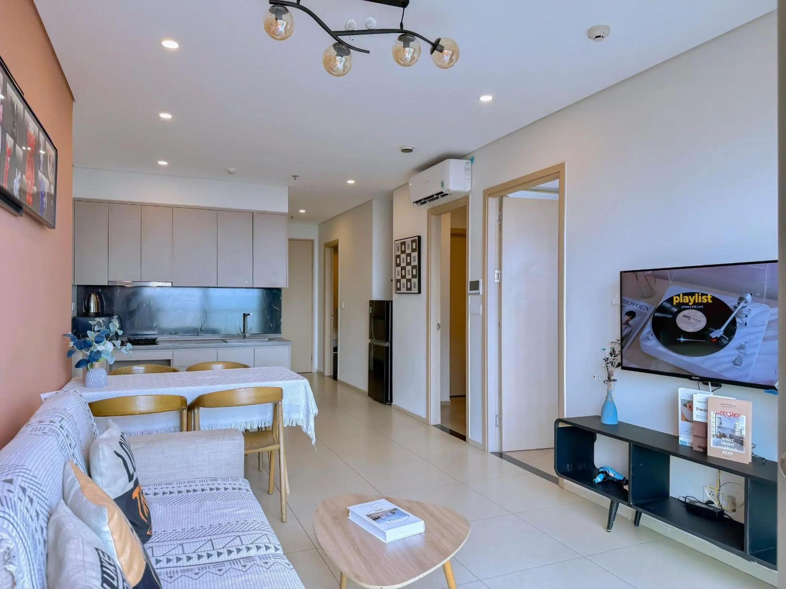 Living room in Ken's House -The Sóng Condotel Vũng Tàu