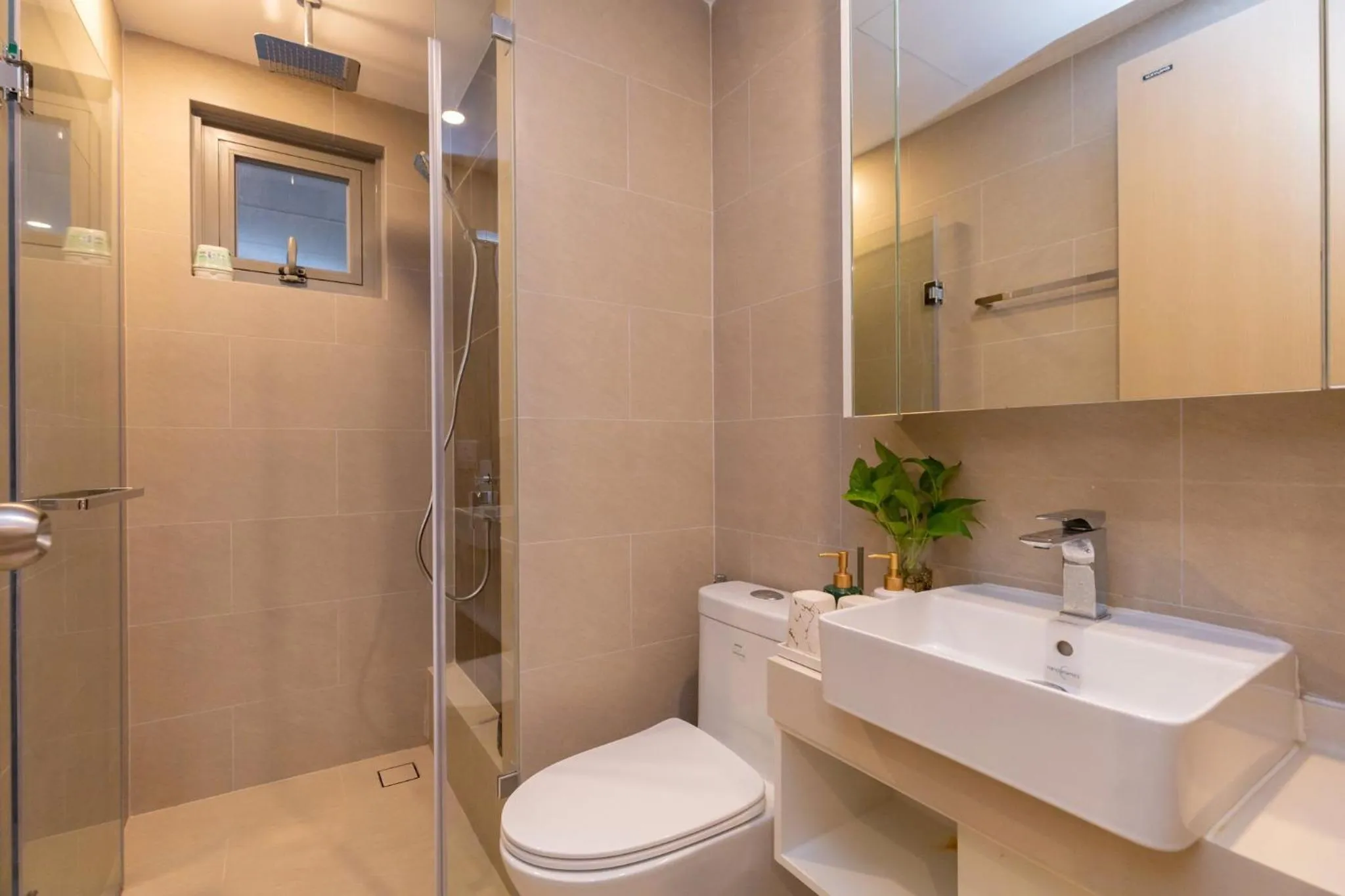 Shower in Ken's House -The Sóng Condotel Vũng Tàu