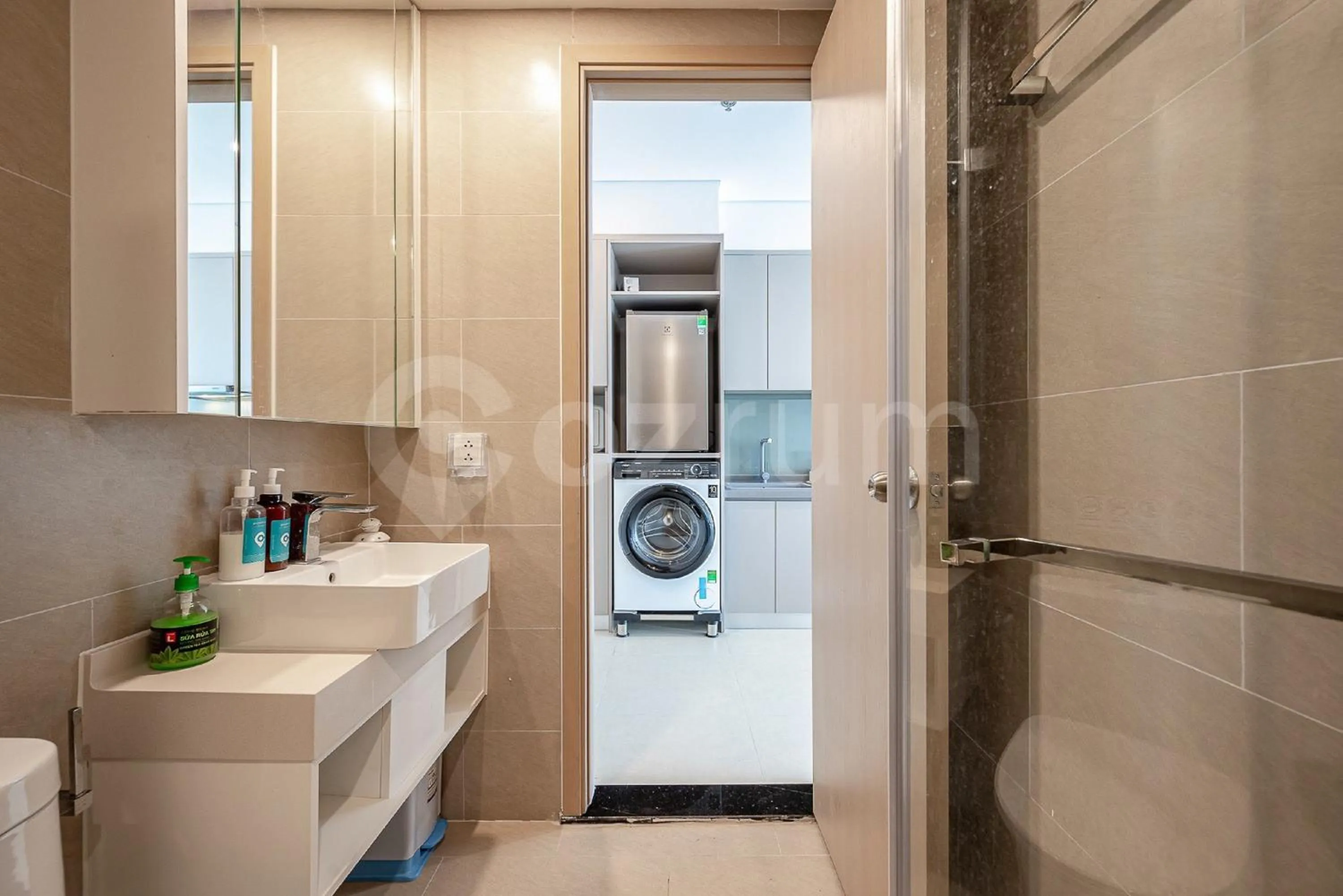 Shower in Ken's House -The Sóng Condotel Vũng Tàu