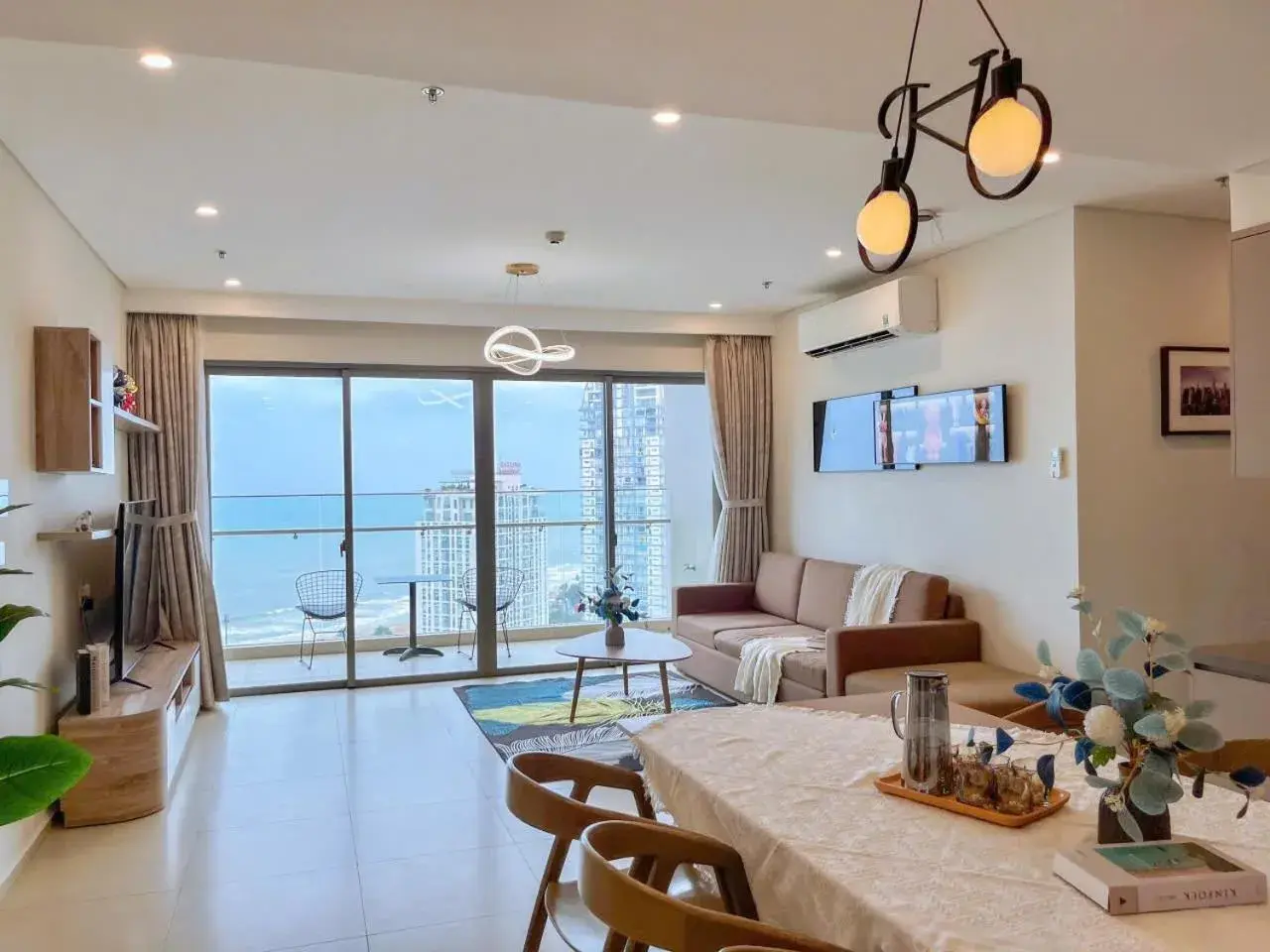 Three-Bedroom Premium Apartment with Balcony in Ken's House -The Sóng Condotel Vũng Tàu Three-Bedroom Premium Apartment with Balcony in Ken's House -The Sóng Condotel Vũng Tàu