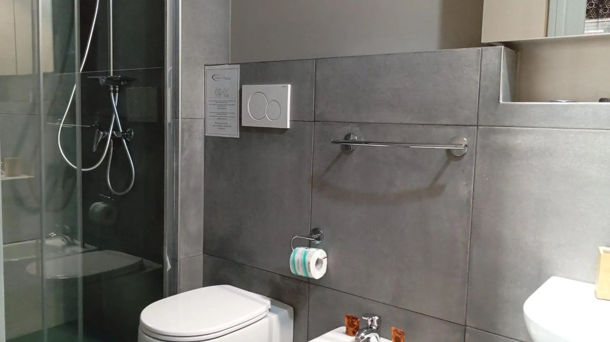 Shower in Cconforthotels R&B Suite&Chic