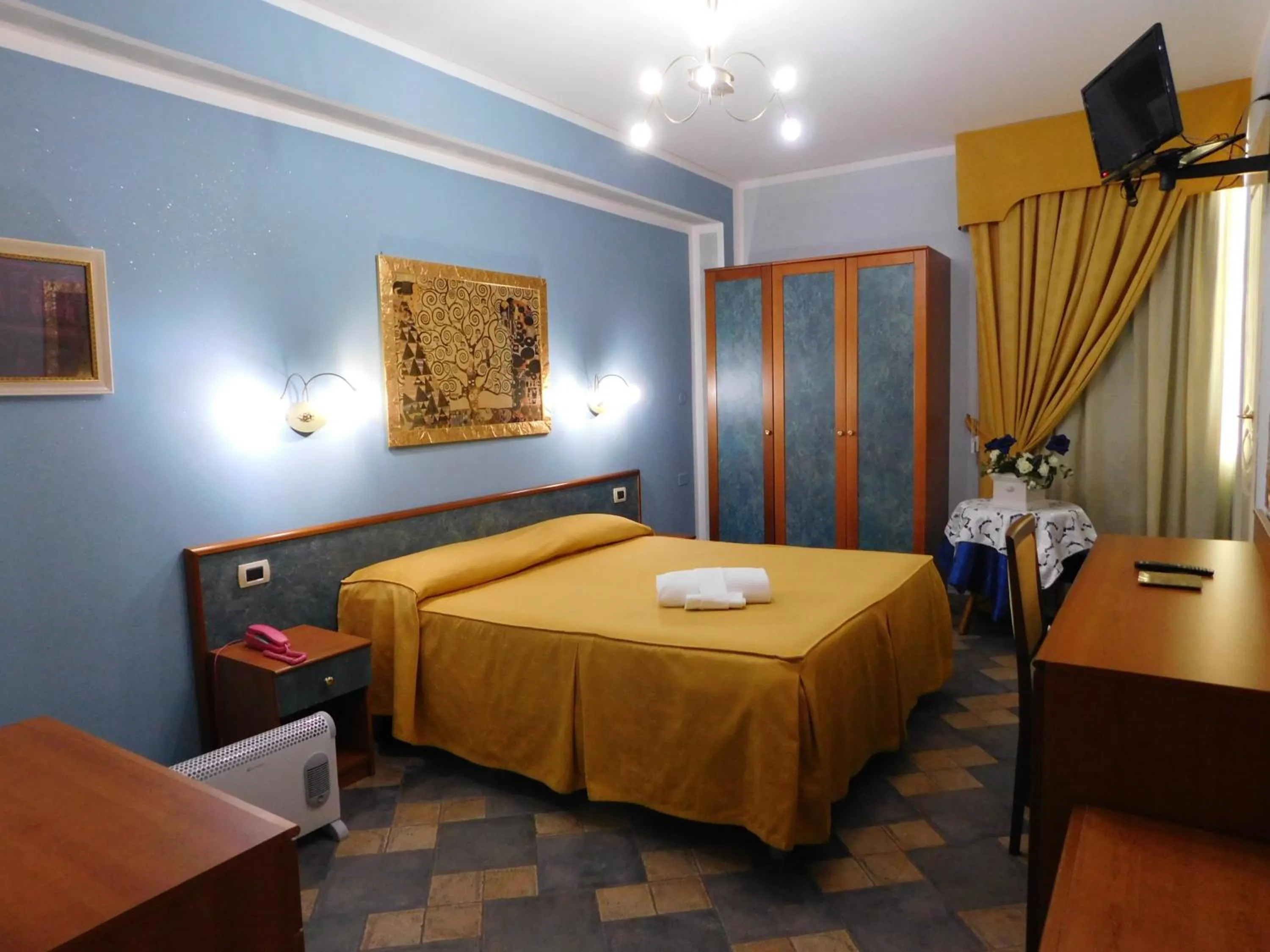 Bed in Hotel Blumentag