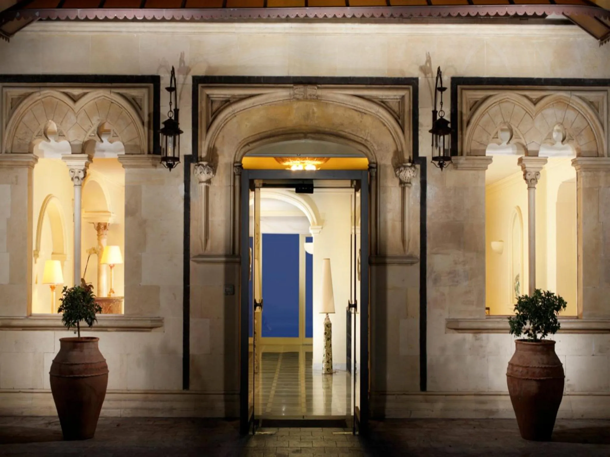 Facade/entrance in Grand Hotel Miramare