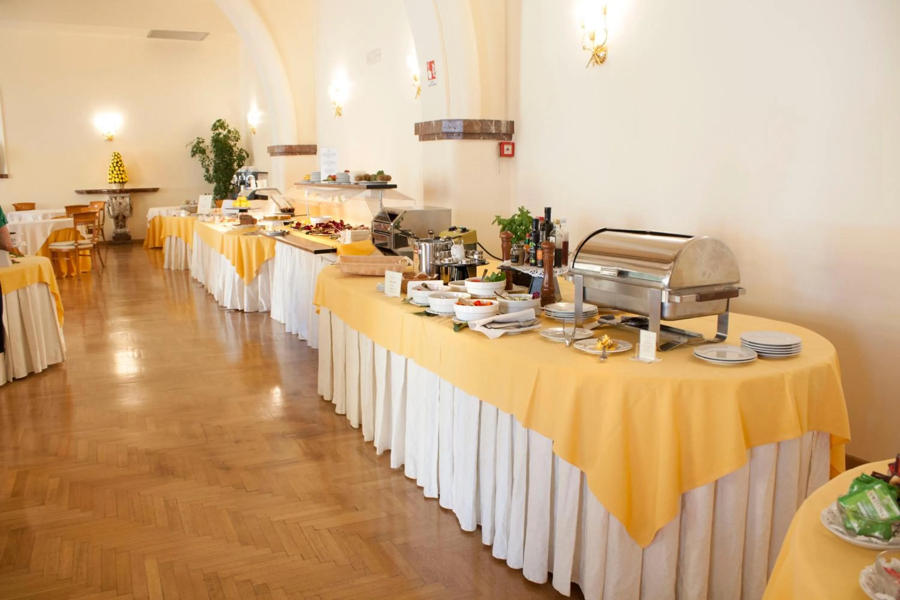 Buffet breakfast in Grand Hotel Miramare