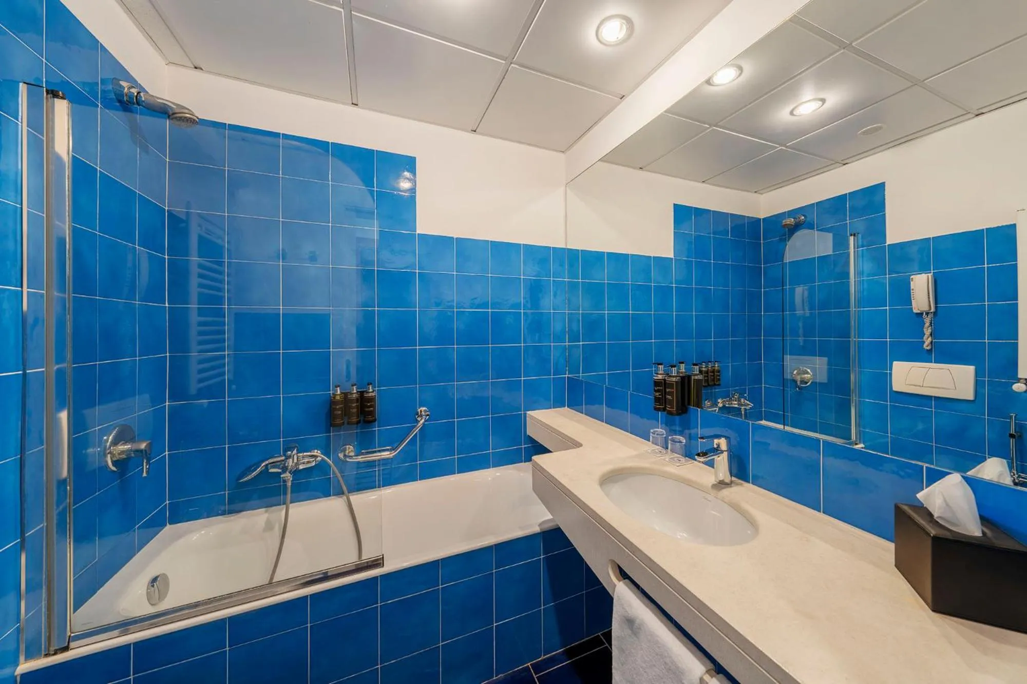 Bathroom in Eurostars Monte Tauro