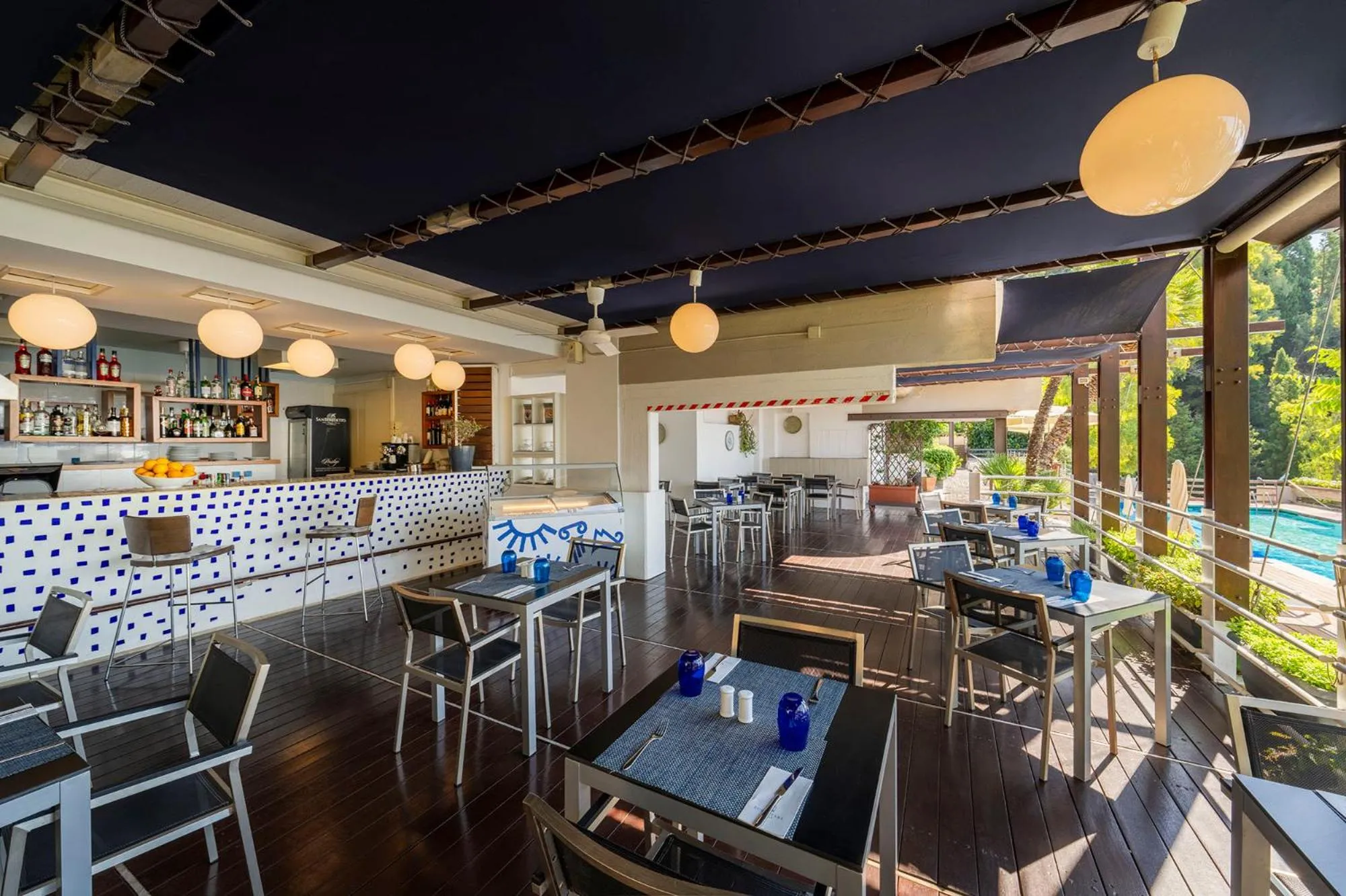 Restaurant/places to eat in Eurostars Monte Tauro