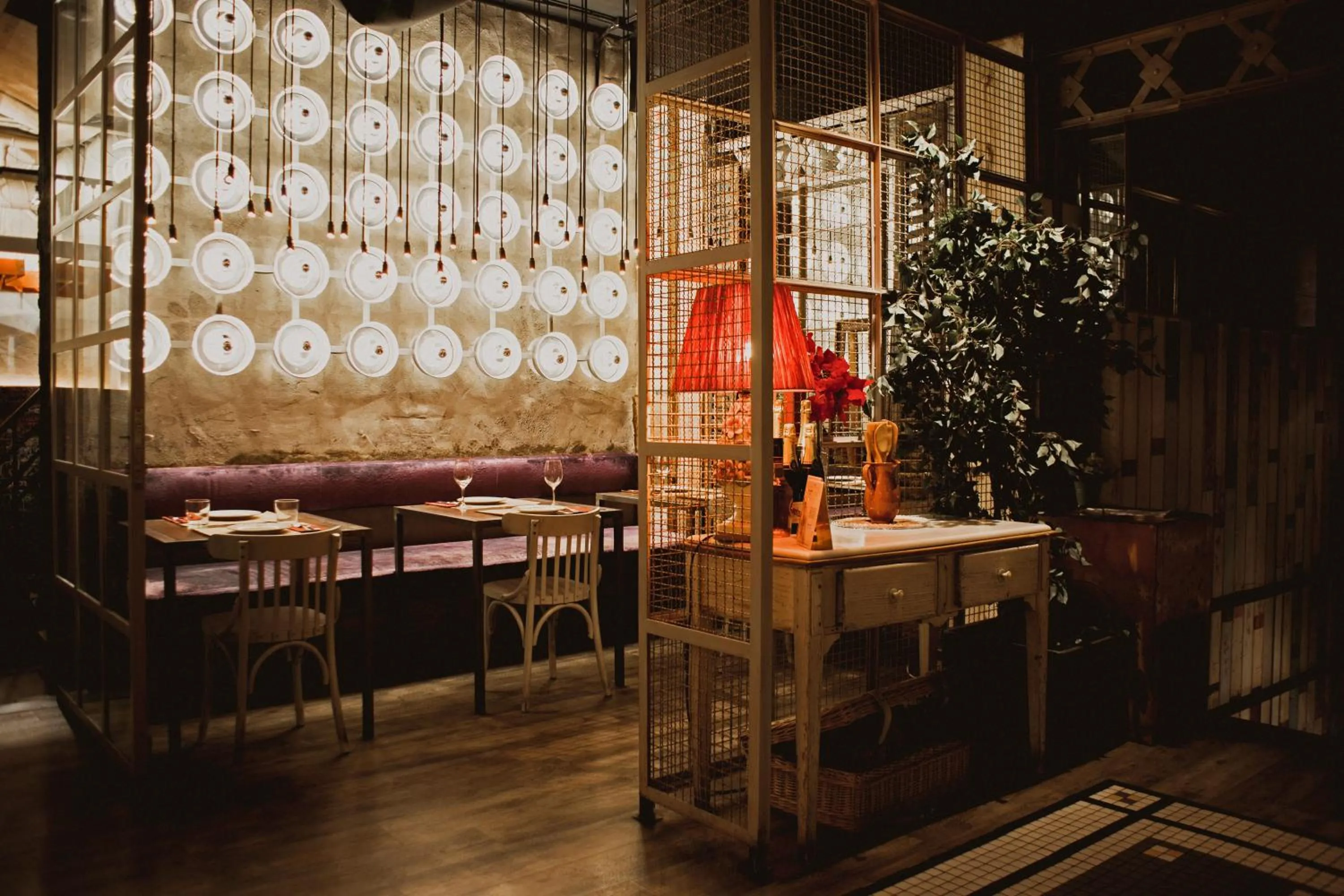 Restaurant/places to eat in room00 Chueca Hostel