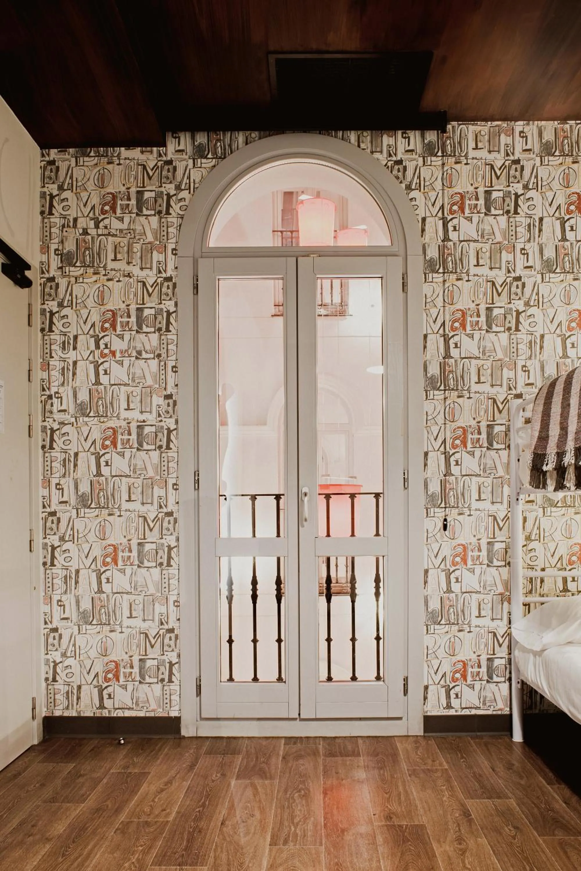 Photo of the whole room, Bed in room00 Chueca Hostel