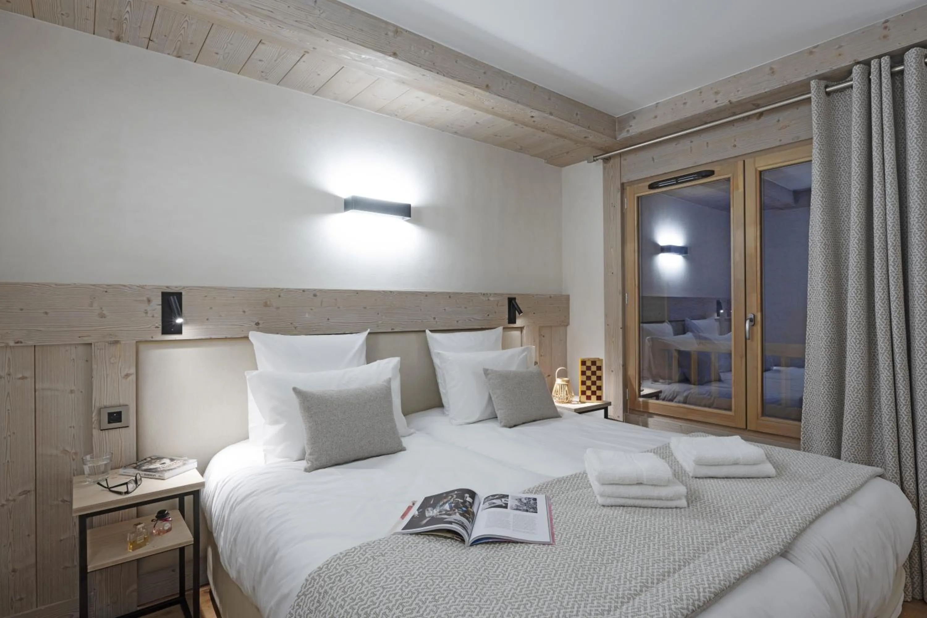 Bed in MGM Hôtels & Résidences - Résidence Chalets de Joy