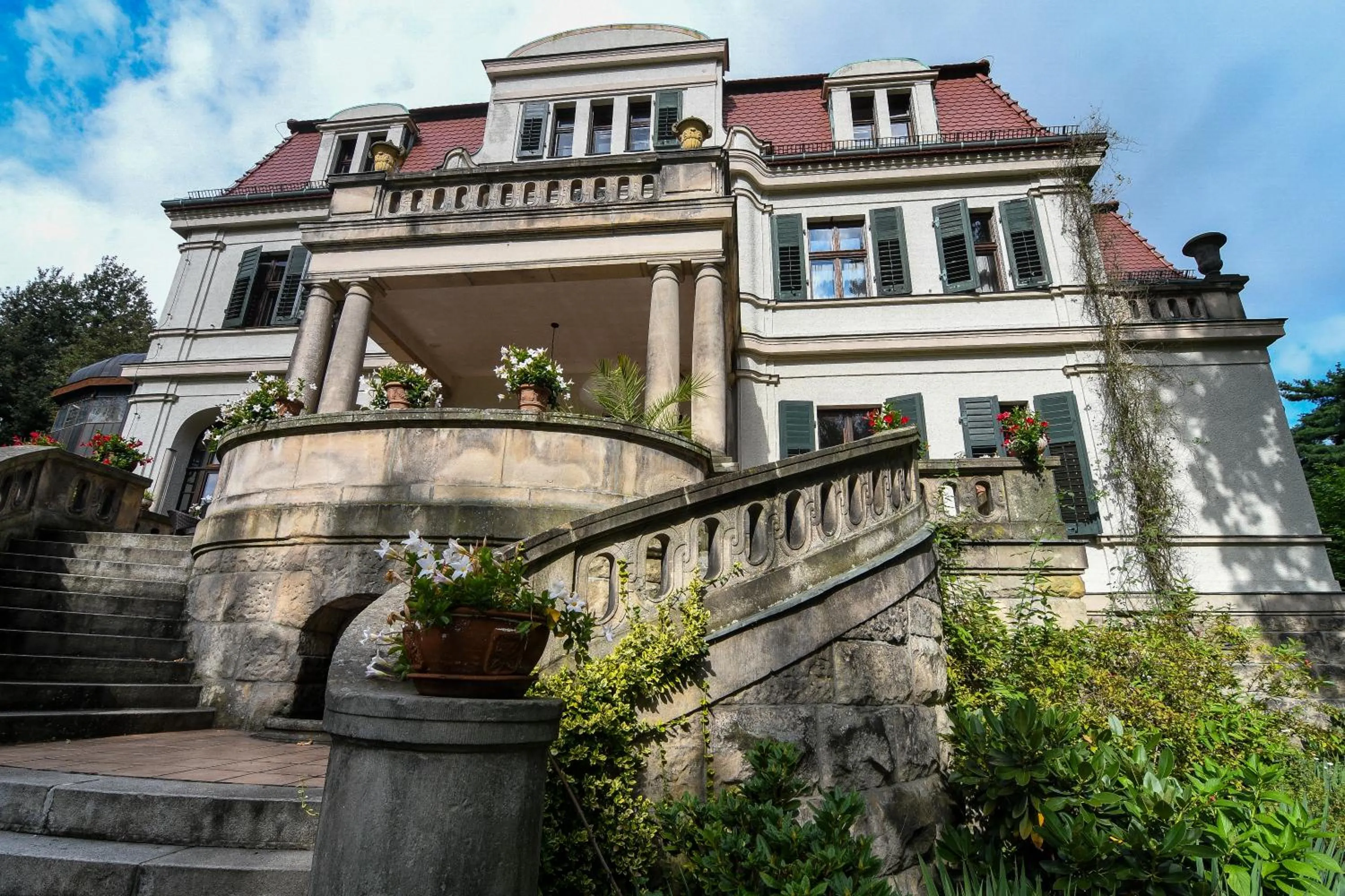 Property building in Rezydencja Janków