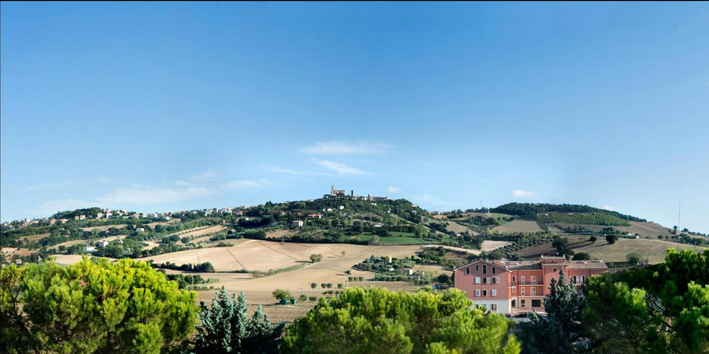 Day in Hotel Torresi