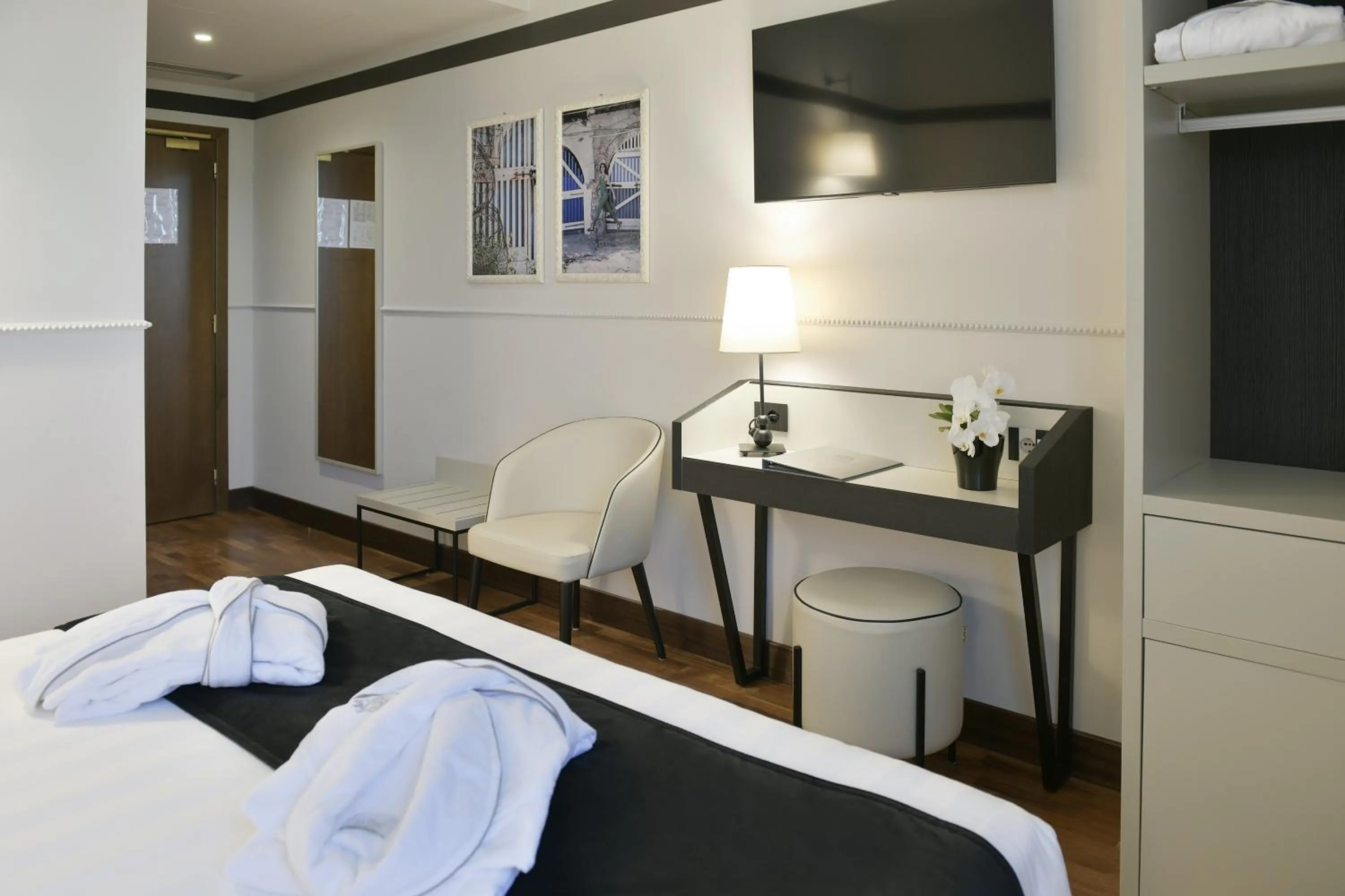 Bedroom, Bed in Hotel Torresi