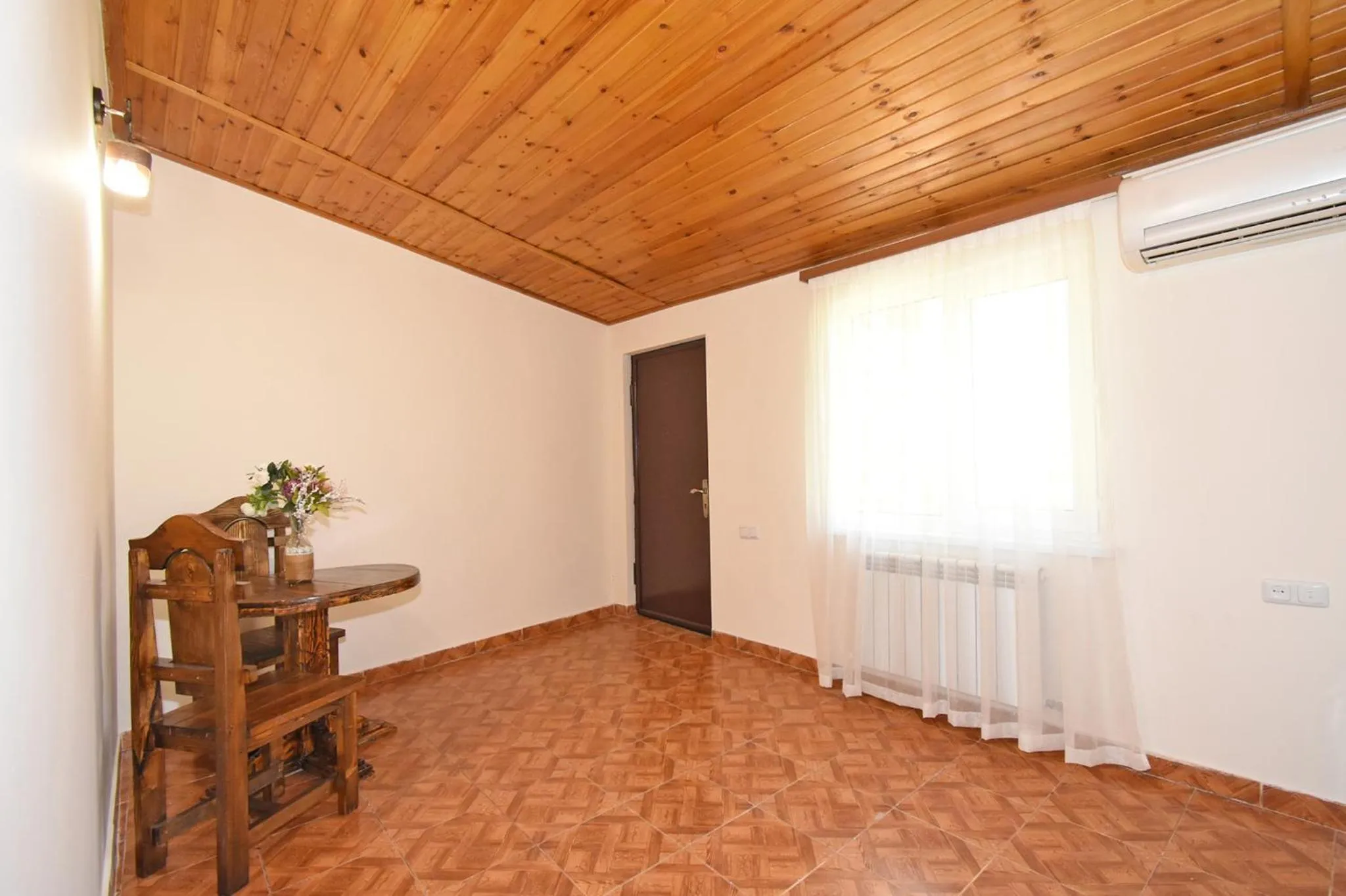 Seating area in Forest Hills