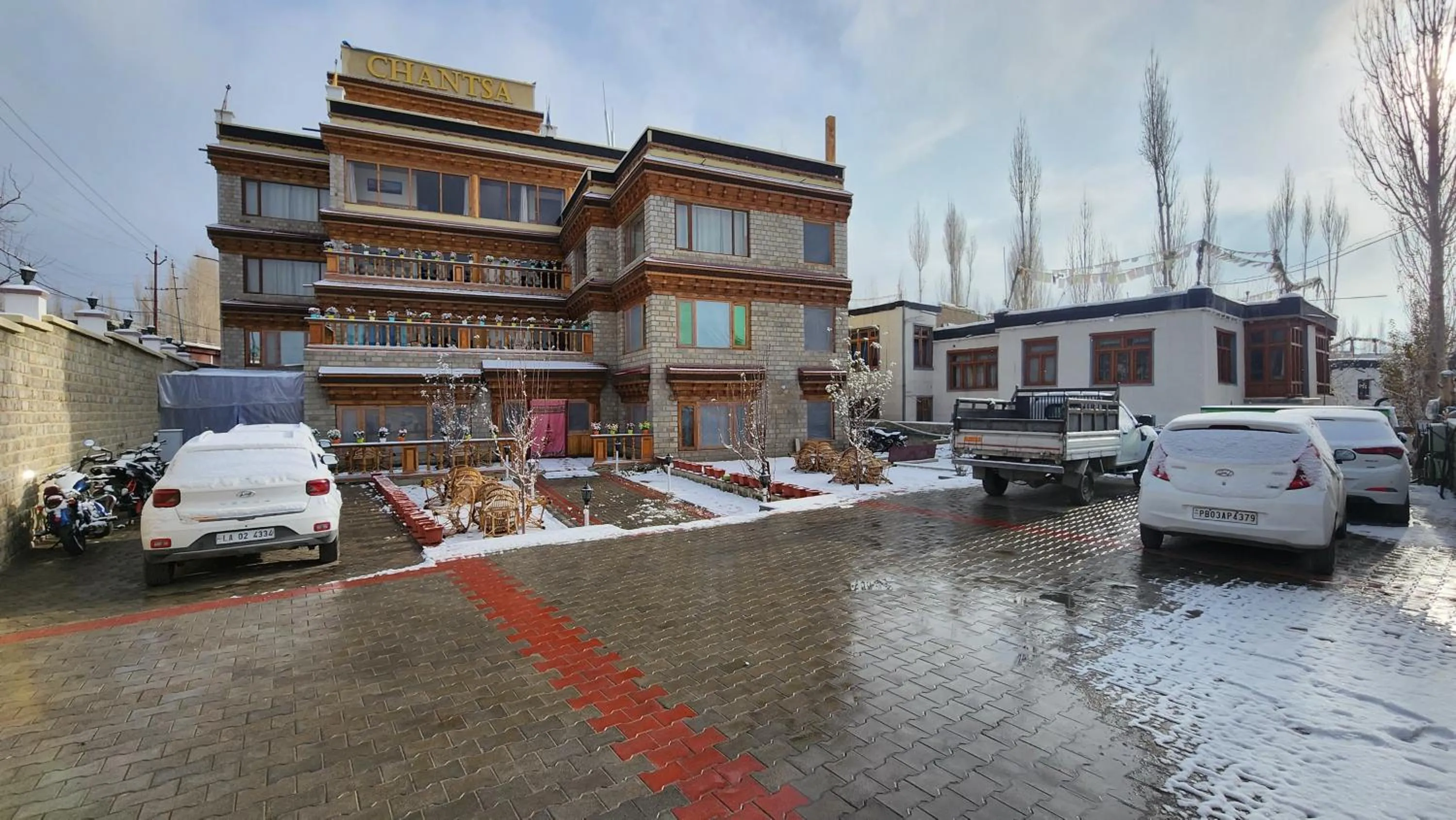 Property building in HOTEL CHANTSA