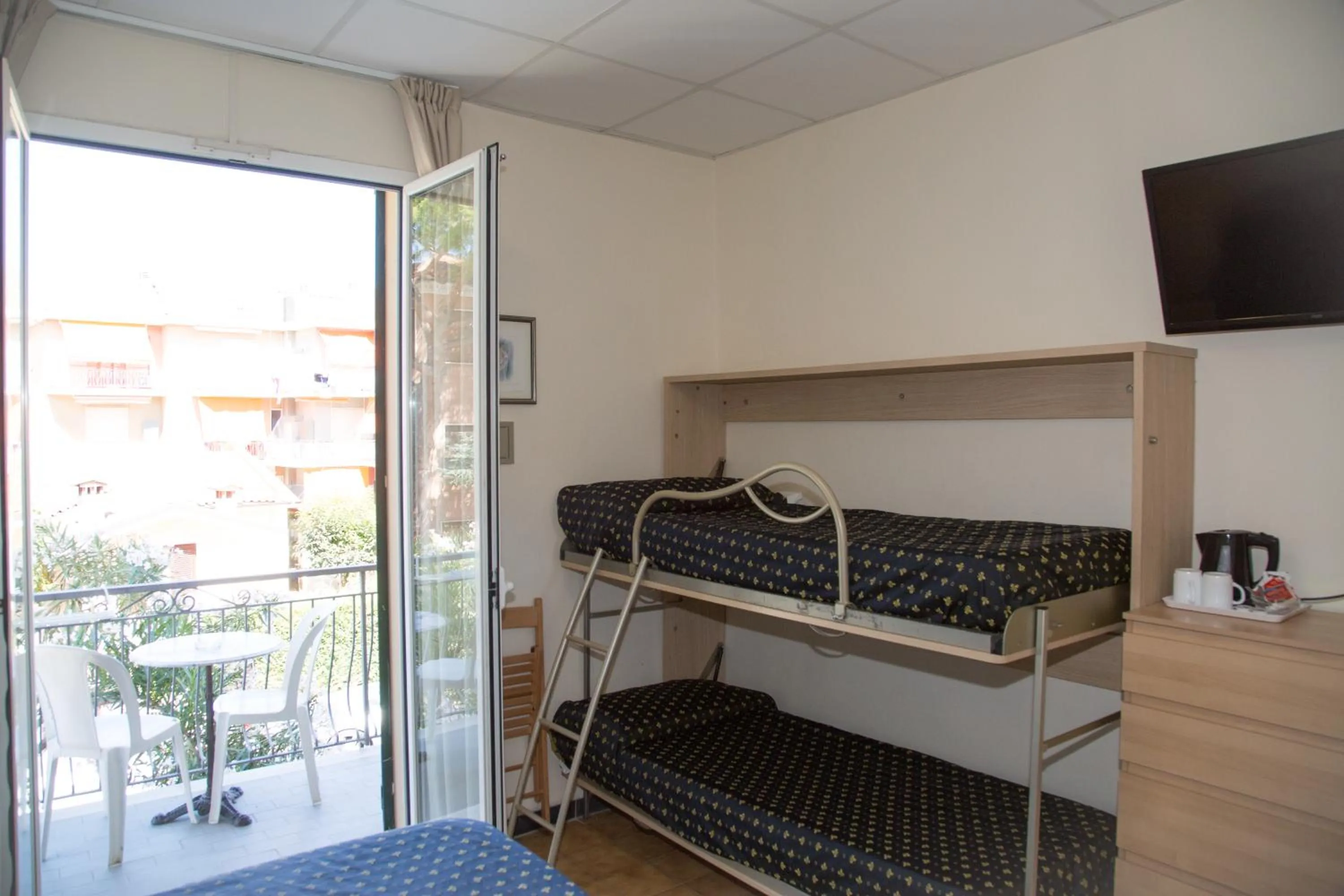 bunk bed, Bed in Hotel Delle Mimose