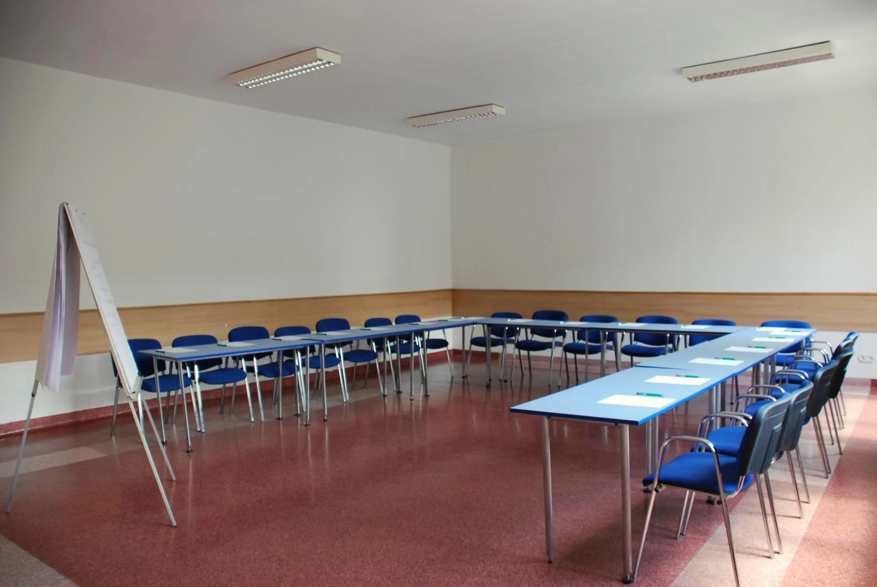 Business facilities in Hotel Monttis