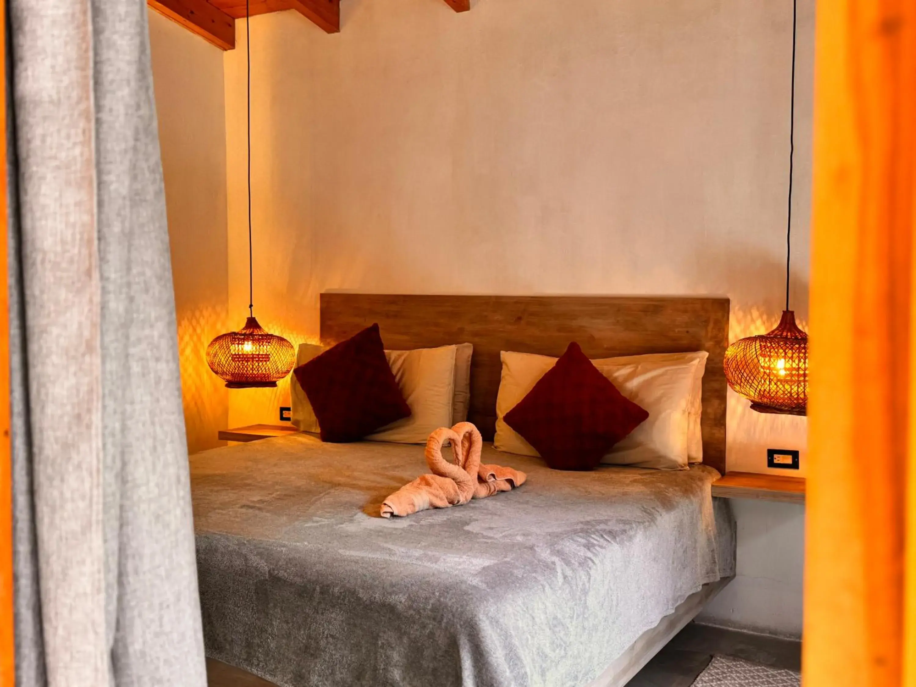 Deluxe Double Room with Balcony in La Iguana Perdida Deluxe Double Room with Balcony in La Iguana Perdida