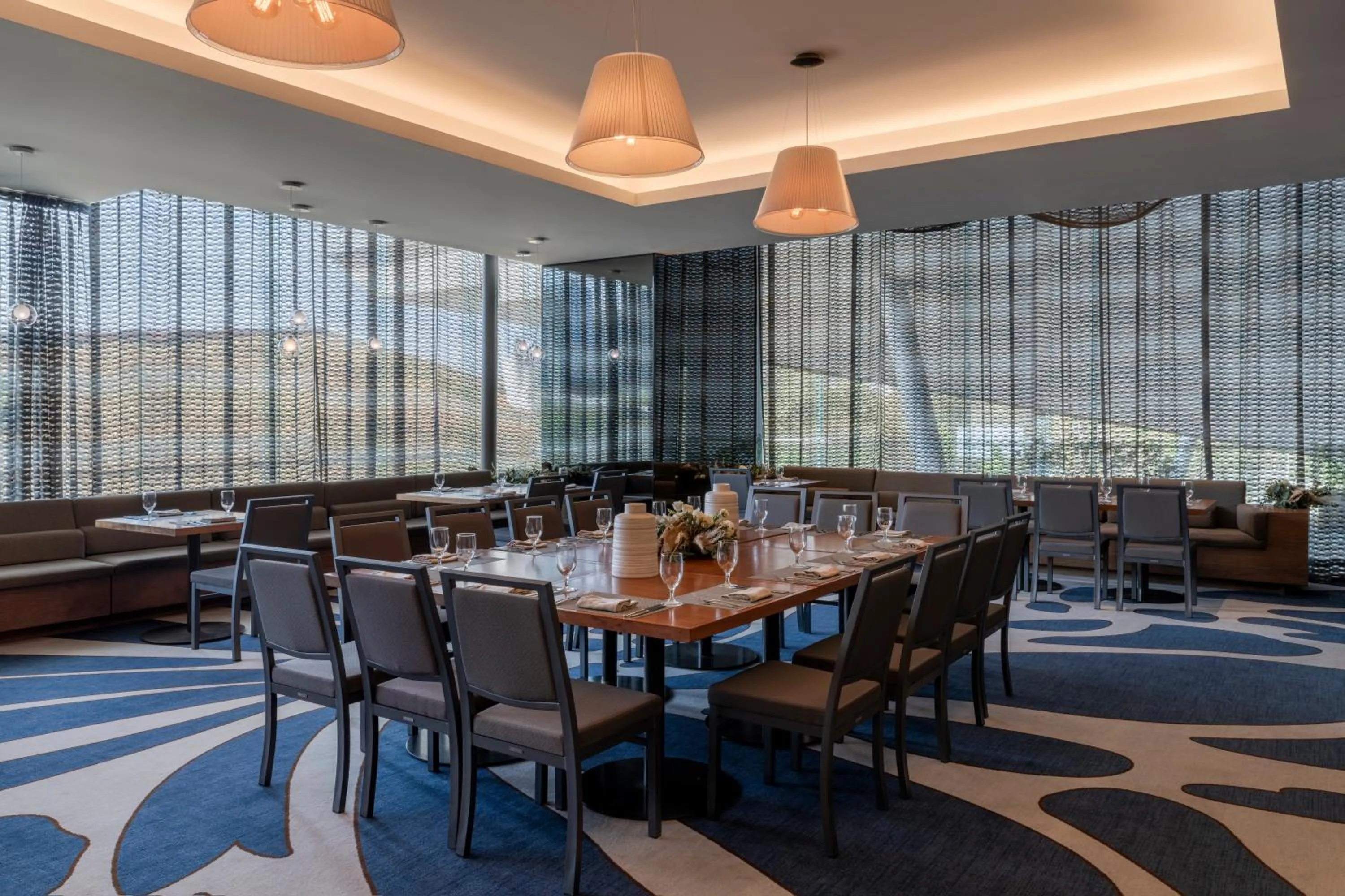 Restaurant/places to eat in Hilton Mexico City Santa Fe