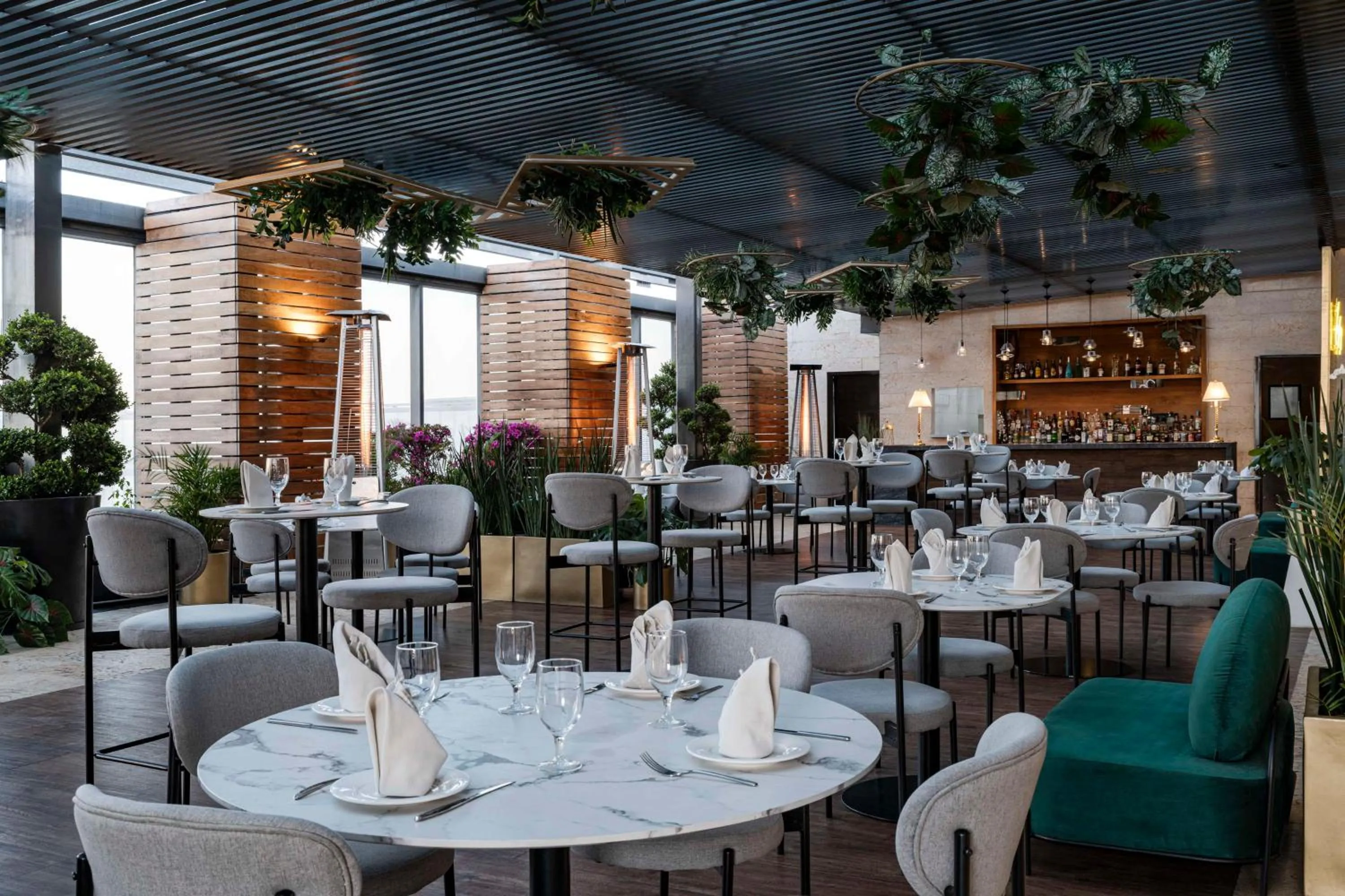 Restaurant/places to eat in Hilton Mexico City Santa Fe