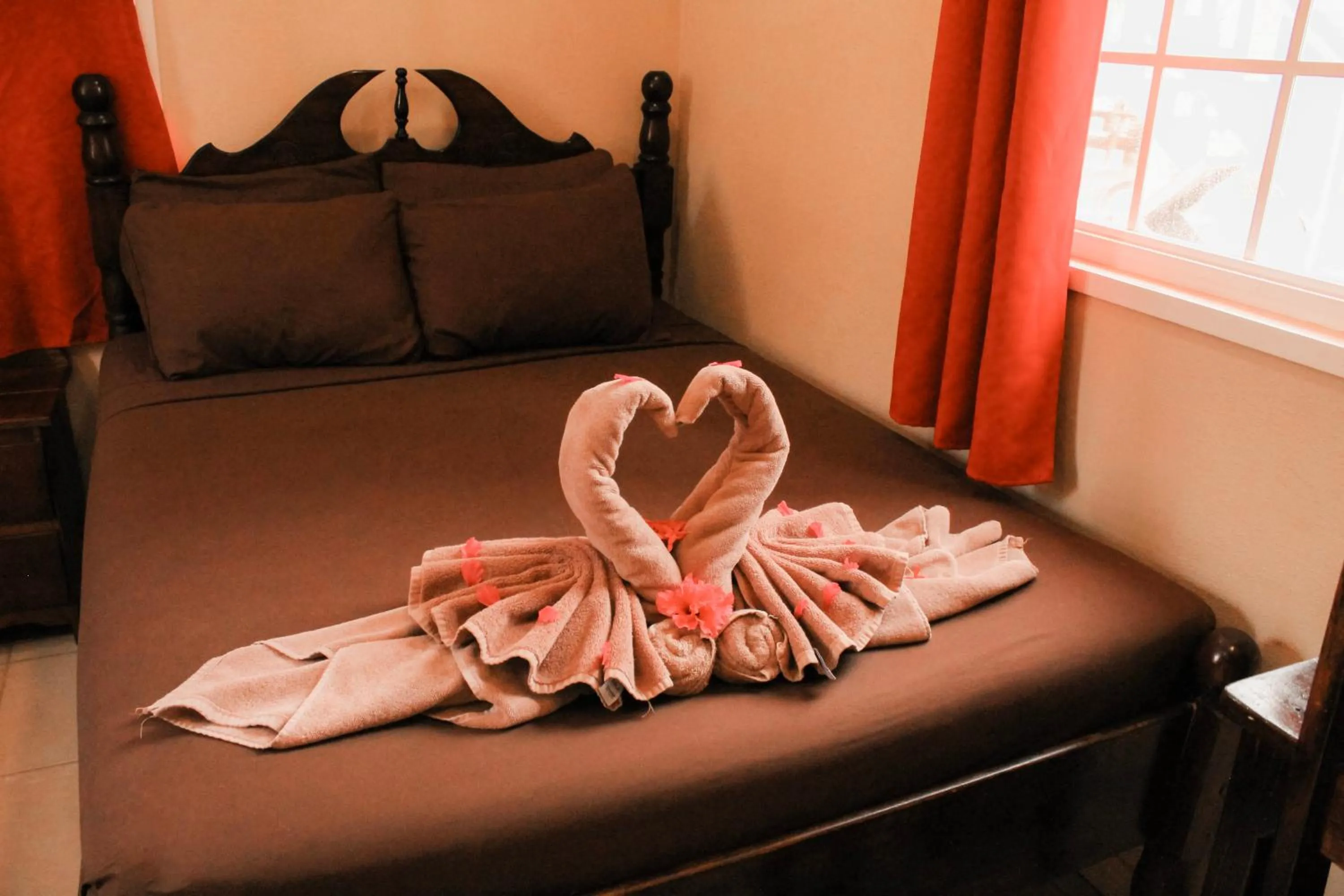 Bedroom, Bed in Tropical Paradise